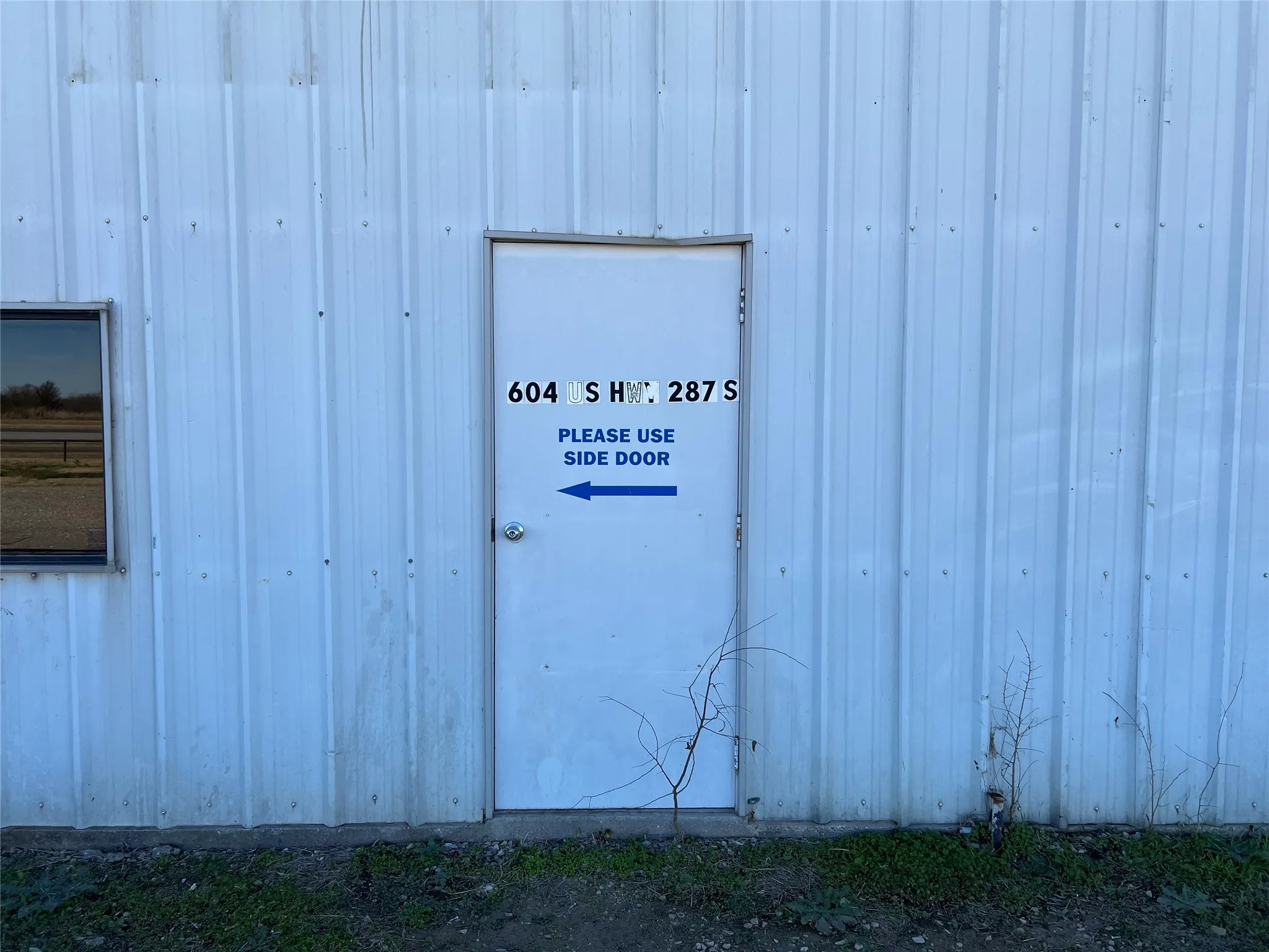 Business For Sale in Clay County , 604 US Highway 287 S, Henrietta, Texas 76365, 0, 0, Garage spaces, 0 Sqft, built in 1994, Preowned, Price $300,000, mls#21201655, Real Estate Agent in Henrietta, Homes For Sale in Clay county, Homes For Sale in Henrietta, Realtor in Henrietta Texas, Real Estate Brokerage Independent Realty Texas, Luminita Cordes Realtor
