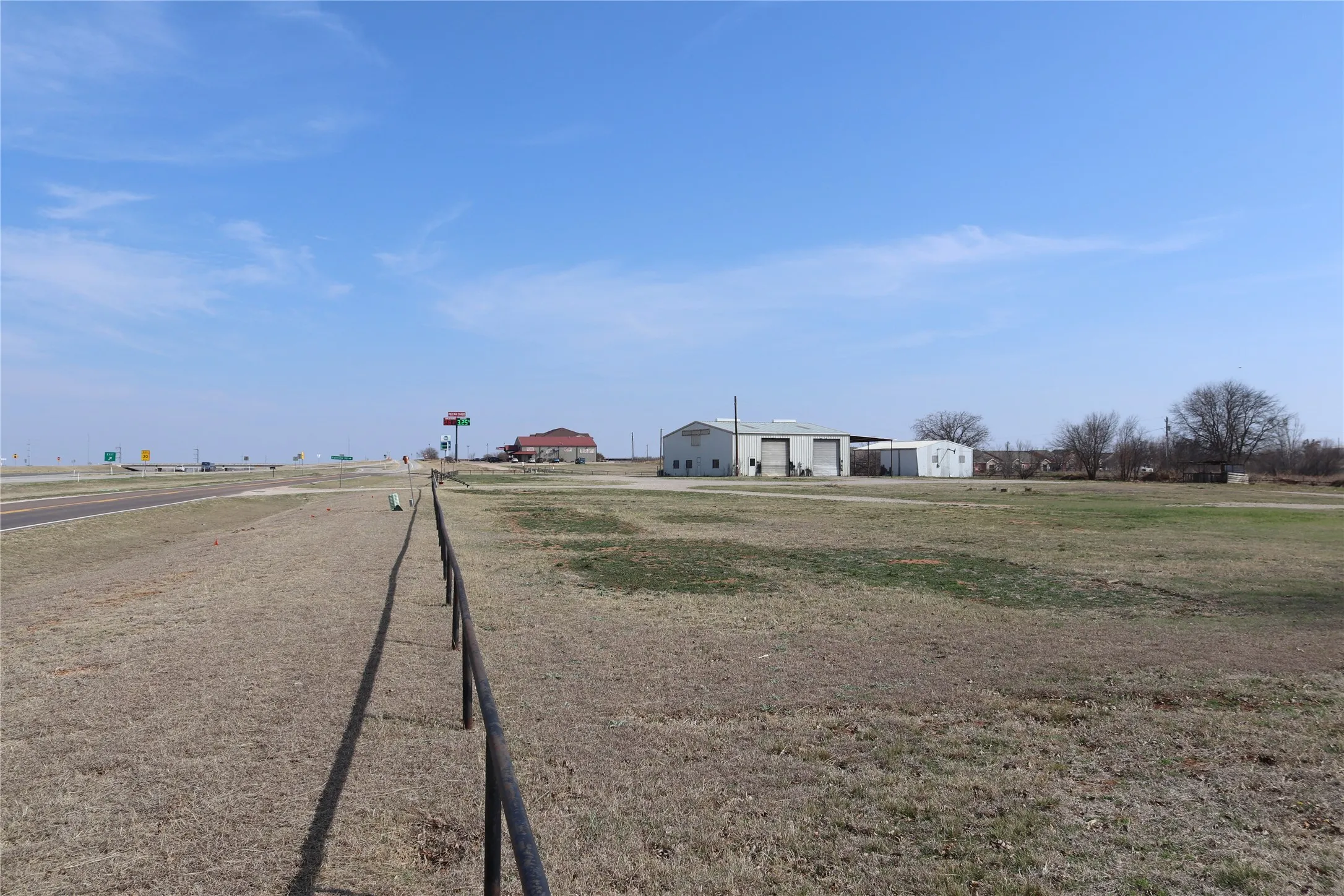 Business For Sale in Clay County , 604 US Highway 287 S, Henrietta, Texas 76365, 0, 0, Garage spaces, 0 Sqft, built in 1994, Preowned, Price $300,000, mls#21201655, Real Estate Agent in Henrietta, Homes For Sale in Clay county, Homes For Sale in Henrietta, Realtor in Henrietta Texas, Real Estate Brokerage Independent Realty Texas, Luminita Cordes Realtor