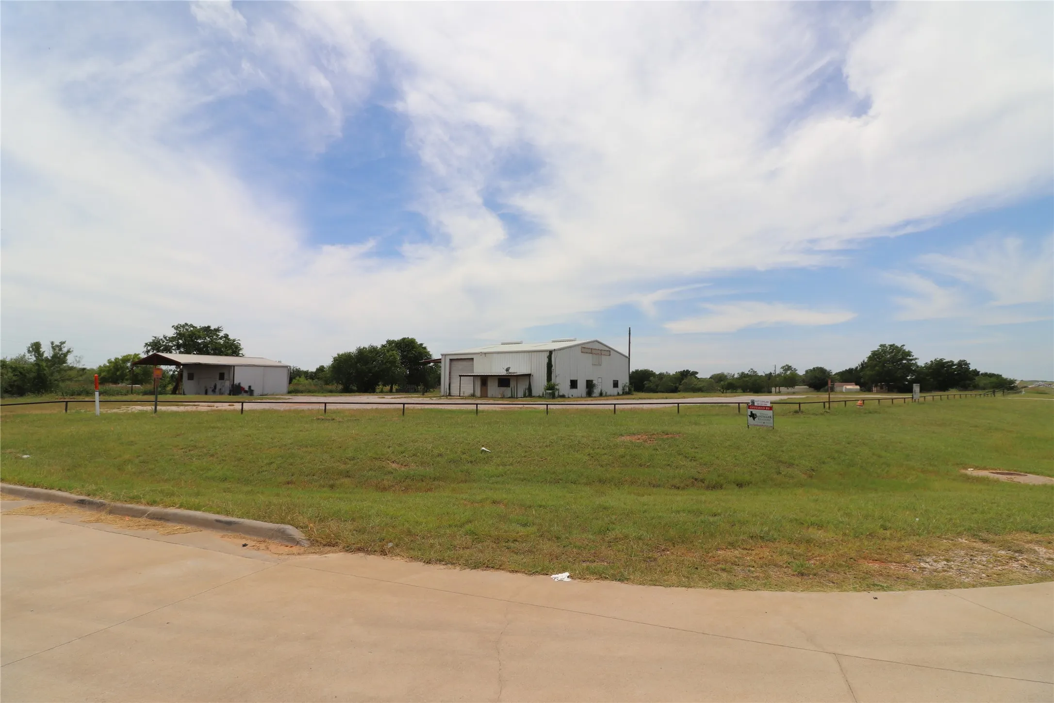 Business For Sale in Clay County , 604 US Highway 287 S, Henrietta, Texas 76365, 0, 0, Garage spaces, 0 Sqft, built in 1994, Preowned, Price $300,000, mls#21201655, Real Estate Agent in Henrietta, Homes For Sale in Clay county, Homes For Sale in Henrietta, Realtor in Henrietta Texas, Real Estate Brokerage Independent Realty Texas, Luminita Cordes Realtor