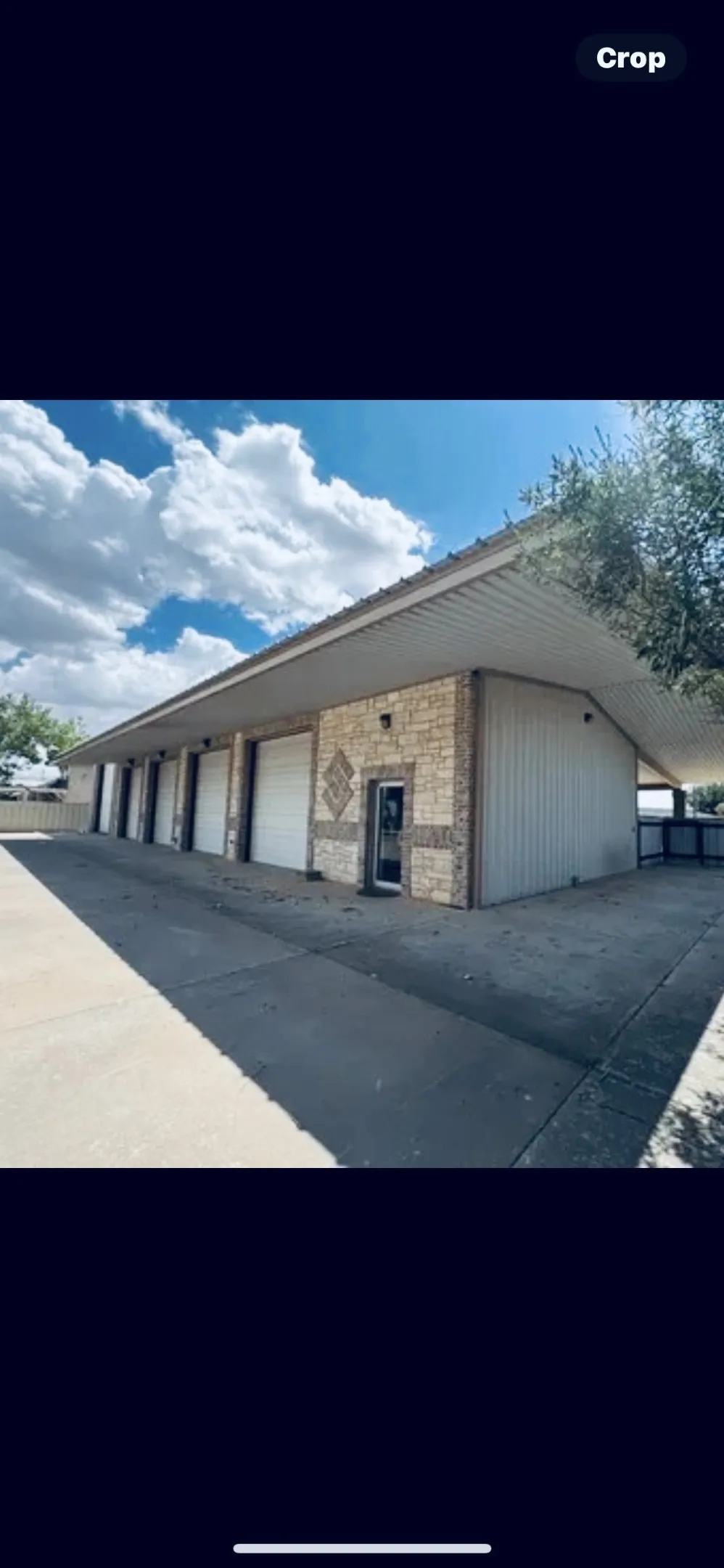 Single Family Residence For Sale in Midland County , 5122 S COUNTY ROAD 1183, Midland, Texas 79706, 4 Bedrooms, 4 Bathrooms, 10 Garage spaces, 3,850 Sqft, built in 2000, Price $499,000, mls#21201662, Real Estate Agent in Midland, Homes For Sale in Midland county, Homes For Sale in Midland, Realtor in Midland Texas, Real Estate Brokerage Independent Realty Texas, Luminita Cordes Realtor
