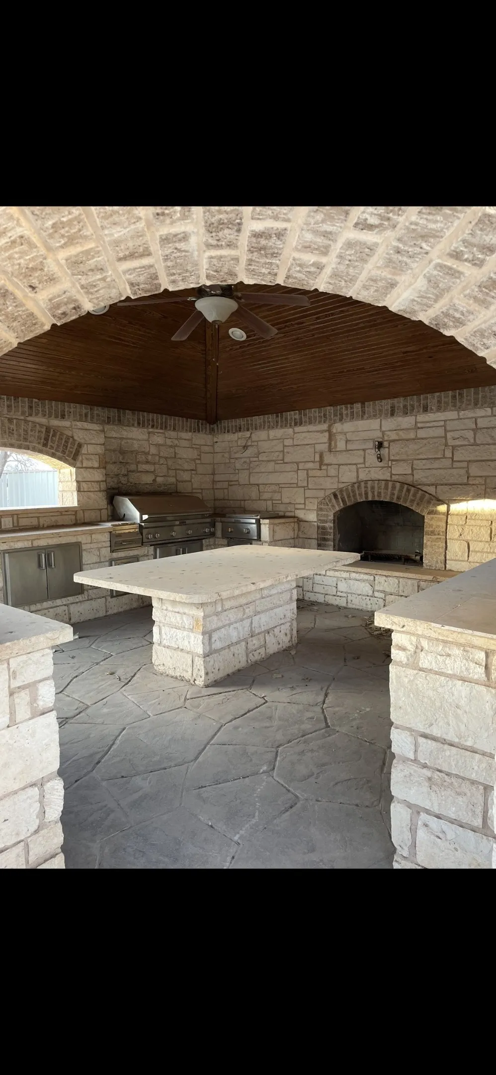 Single Family Residence For Sale in Midland County , 5122 S COUNTY ROAD 1183, Midland, Texas 79706, 4 Bedrooms, 4 Bathrooms, 10 Garage spaces, 3,850 Sqft, built in 2000, Price $499,000, mls#21201662, Real Estate Agent in Midland, Homes For Sale in Midland county, Homes For Sale in Midland, Realtor in Midland Texas, Real Estate Brokerage Independent Realty Texas, Luminita Cordes Realtor