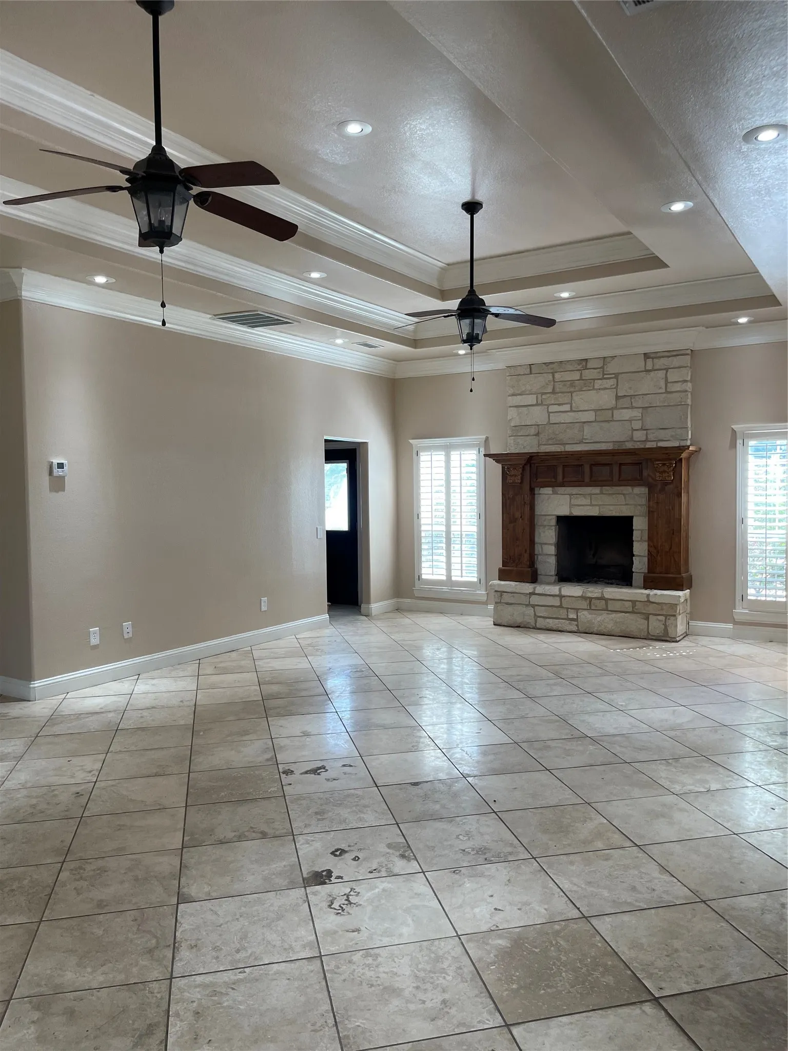 Single Family Residence For Sale in Midland County , 5122 S COUNTY ROAD 1183, Midland, Texas 79706, 4 Bedrooms, 4 Bathrooms, 10 Garage spaces, 3,850 Sqft, built in 2000, Price $499,000, mls#21201662, Real Estate Agent in Midland, Homes For Sale in Midland county, Homes For Sale in Midland, Realtor in Midland Texas, Real Estate Brokerage Independent Realty Texas, Luminita Cordes Realtor