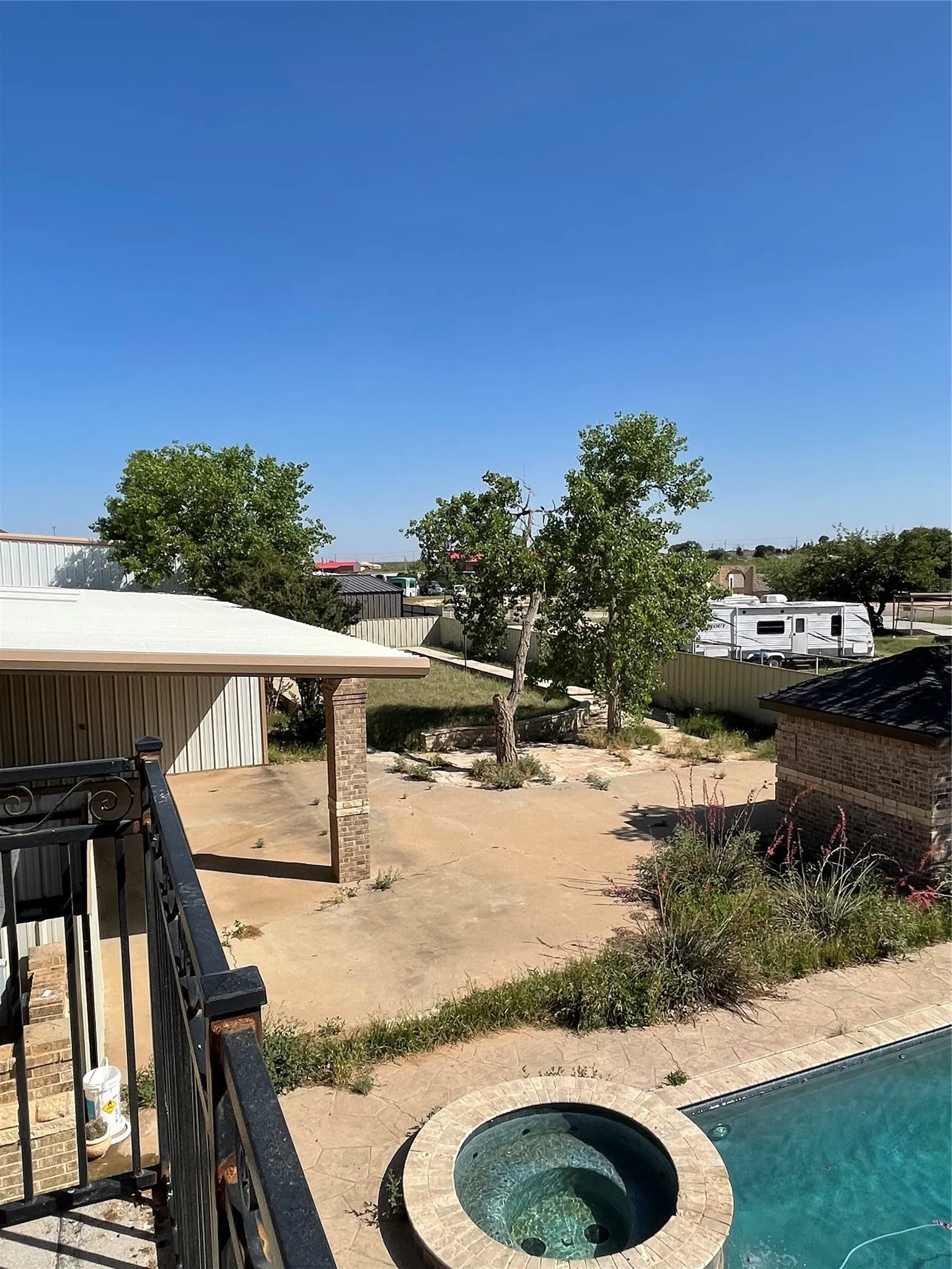 Single Family Residence For Sale in Midland County , 5122 S COUNTY ROAD 1183, Midland, Texas 79706, 4 Bedrooms, 4 Bathrooms, 10 Garage spaces, 3,850 Sqft, built in 2000, Price $499,000, mls#21201662, Real Estate Agent in Midland, Homes For Sale in Midland county, Homes For Sale in Midland, Realtor in Midland Texas, Real Estate Brokerage Independent Realty Texas, Luminita Cordes Realtor