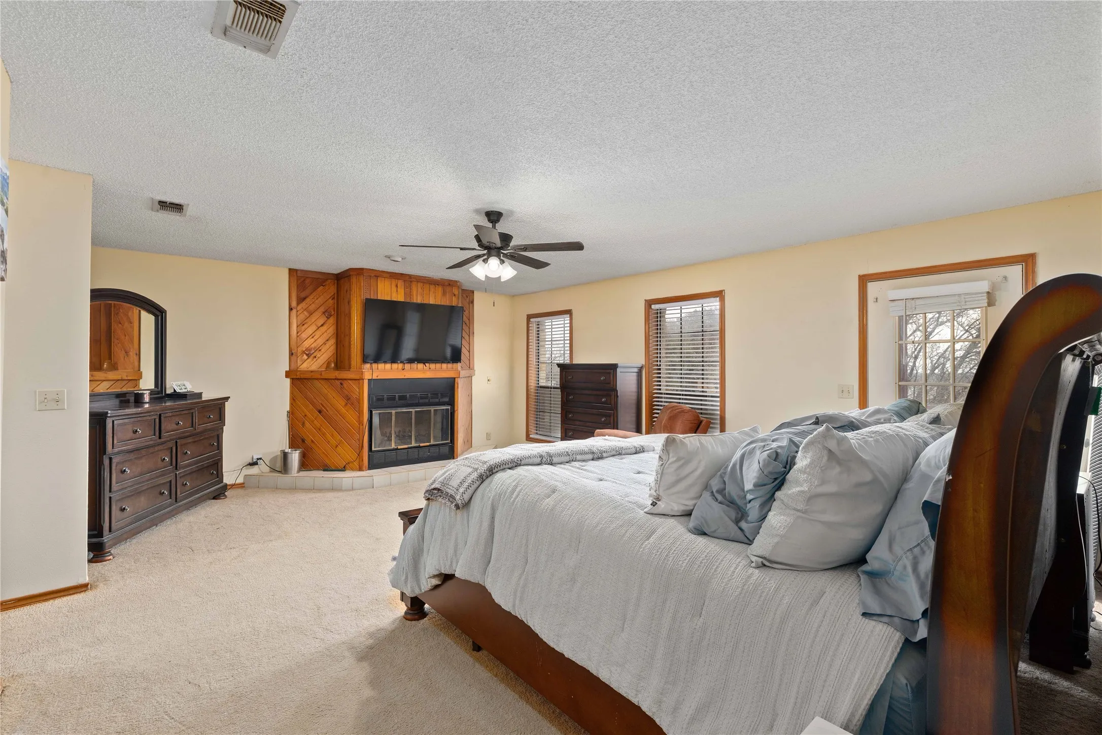 Single Family Residence For Sale in Brown County , 8001 County Road 572, Brownwood, Texas 76801, 5 Bedroom, 4 Bathroom, Garage spaces, 3,060 Sqft, built in 0, Preowned, mls#21201258, Real Estate Agent in Brownwood, Homes For Sale in Brown county, Homes For Sale in Brownwood, Realtor in Brownwood Texas, Real Estate Brokerage Independent Realty Texas, Luminita Cordes Realtor