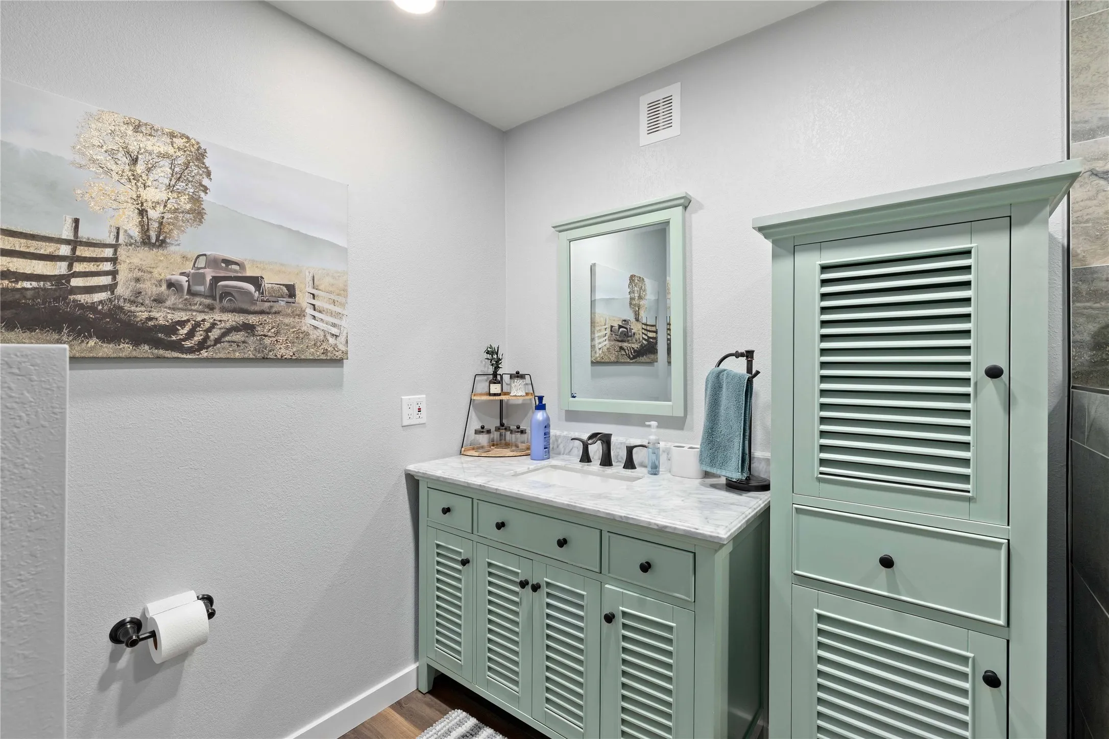 Single Family Residence For Sale in Brown County , 8001 County Road 572, Brownwood, Texas 76801, 5 Bedroom, 4 Bathroom, Garage spaces, 3,060 Sqft, built in 0, Preowned, mls#21201258, Real Estate Agent in Brownwood, Homes For Sale in Brown county, Homes For Sale in Brownwood, Realtor in Brownwood Texas, Real Estate Brokerage Independent Realty Texas, Luminita Cordes Realtor