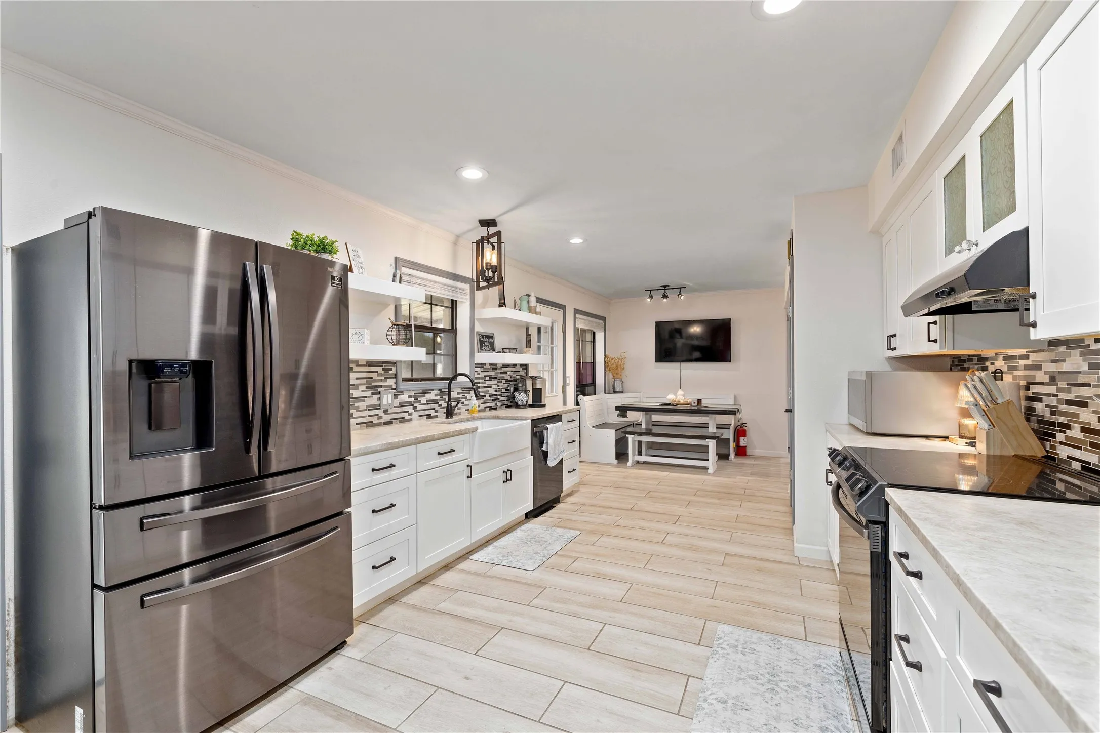 Single Family Residence For Sale in Brown County , 8001 County Road 572, Brownwood, Texas 76801, 5 Bedroom, 4 Bathroom, Garage spaces, 3,060 Sqft, built in 0, Preowned, mls#21201258, Real Estate Agent in Brownwood, Homes For Sale in Brown county, Homes For Sale in Brownwood, Realtor in Brownwood Texas, Real Estate Brokerage Independent Realty Texas, Luminita Cordes Realtor