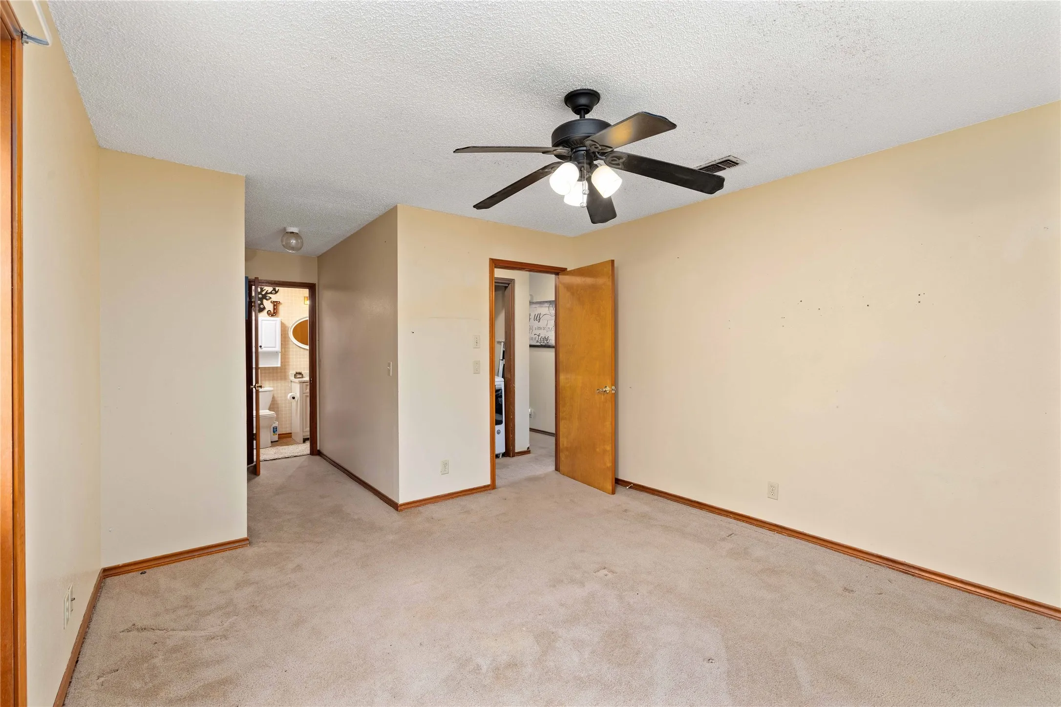 Single Family Residence For Sale in Brown County , 8001 County Road 572, Brownwood, Texas 76801, 5 Bedroom, 4 Bathroom, Garage spaces, 3,060 Sqft, built in 0, Preowned, mls#21201258, Real Estate Agent in Brownwood, Homes For Sale in Brown county, Homes For Sale in Brownwood, Realtor in Brownwood Texas, Real Estate Brokerage Independent Realty Texas, Luminita Cordes Realtor