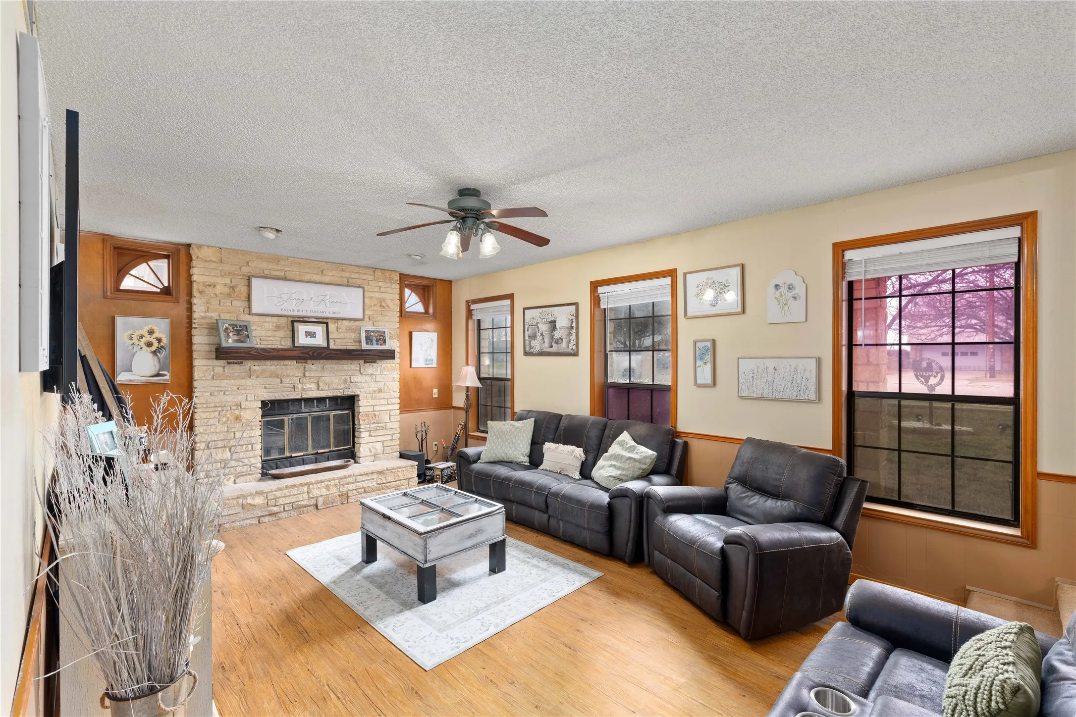 Single Family Residence For Sale in Brown County , 8001 County Road 572, Brownwood, Texas 76801, 5 Bedroom, 4 Bathroom, Garage spaces, 3,060 Sqft, built in 0, Preowned, mls#21201258, Real Estate Agent in Brownwood, Homes For Sale in Brown county, Homes For Sale in Brownwood, Realtor in Brownwood Texas, Real Estate Brokerage Independent Realty Texas, Luminita Cordes Realtor