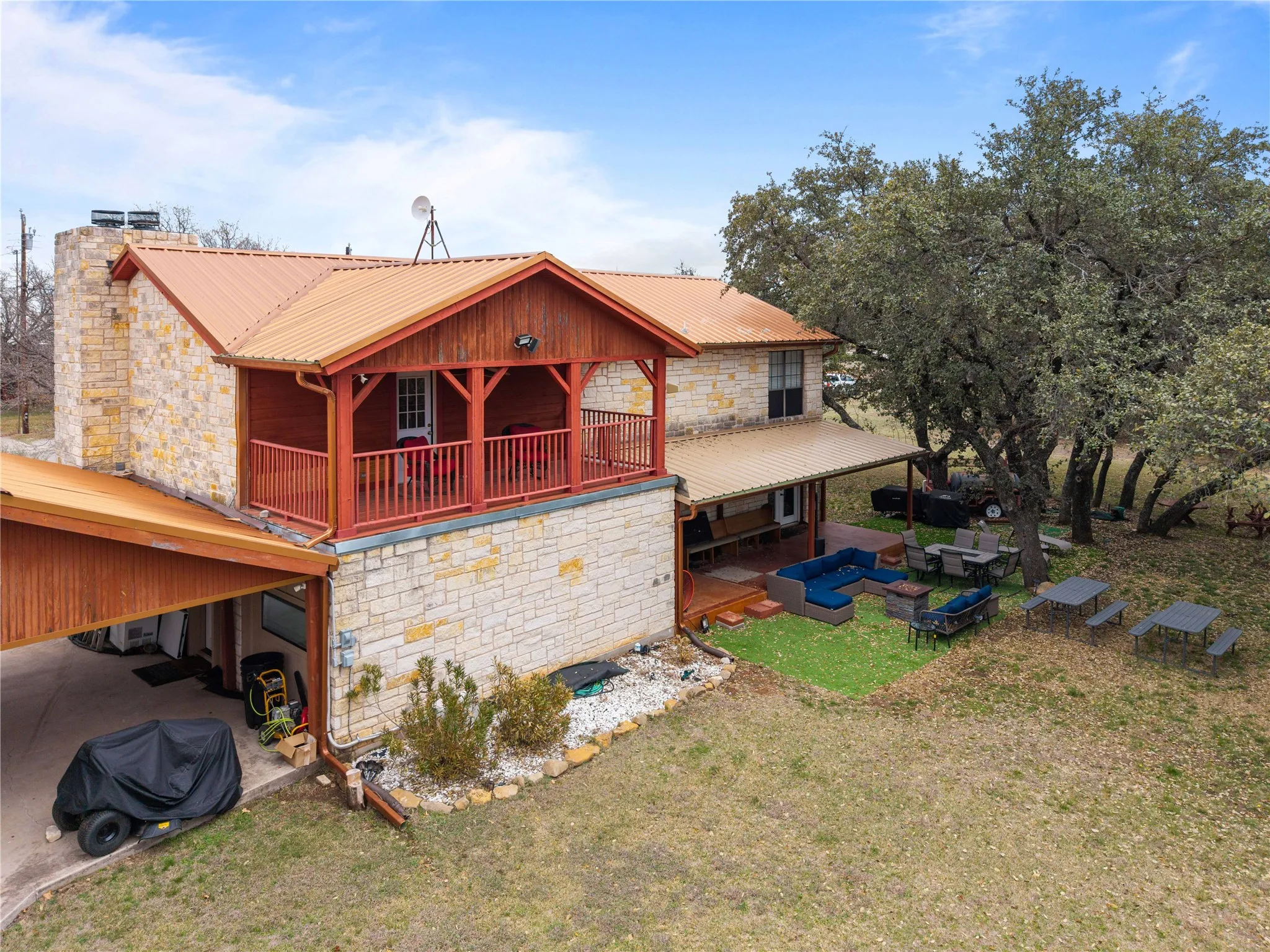 Single Family Residence For Sale in Brown County , 8001 County Road 572, Brownwood, Texas 76801, 5 Bedroom, 4 Bathroom, Garage spaces, 3,060 Sqft, built in 0, Preowned, mls#21201258, Real Estate Agent in Brownwood, Homes For Sale in Brown county, Homes For Sale in Brownwood, Realtor in Brownwood Texas, Real Estate Brokerage Independent Realty Texas, Luminita Cordes Realtor