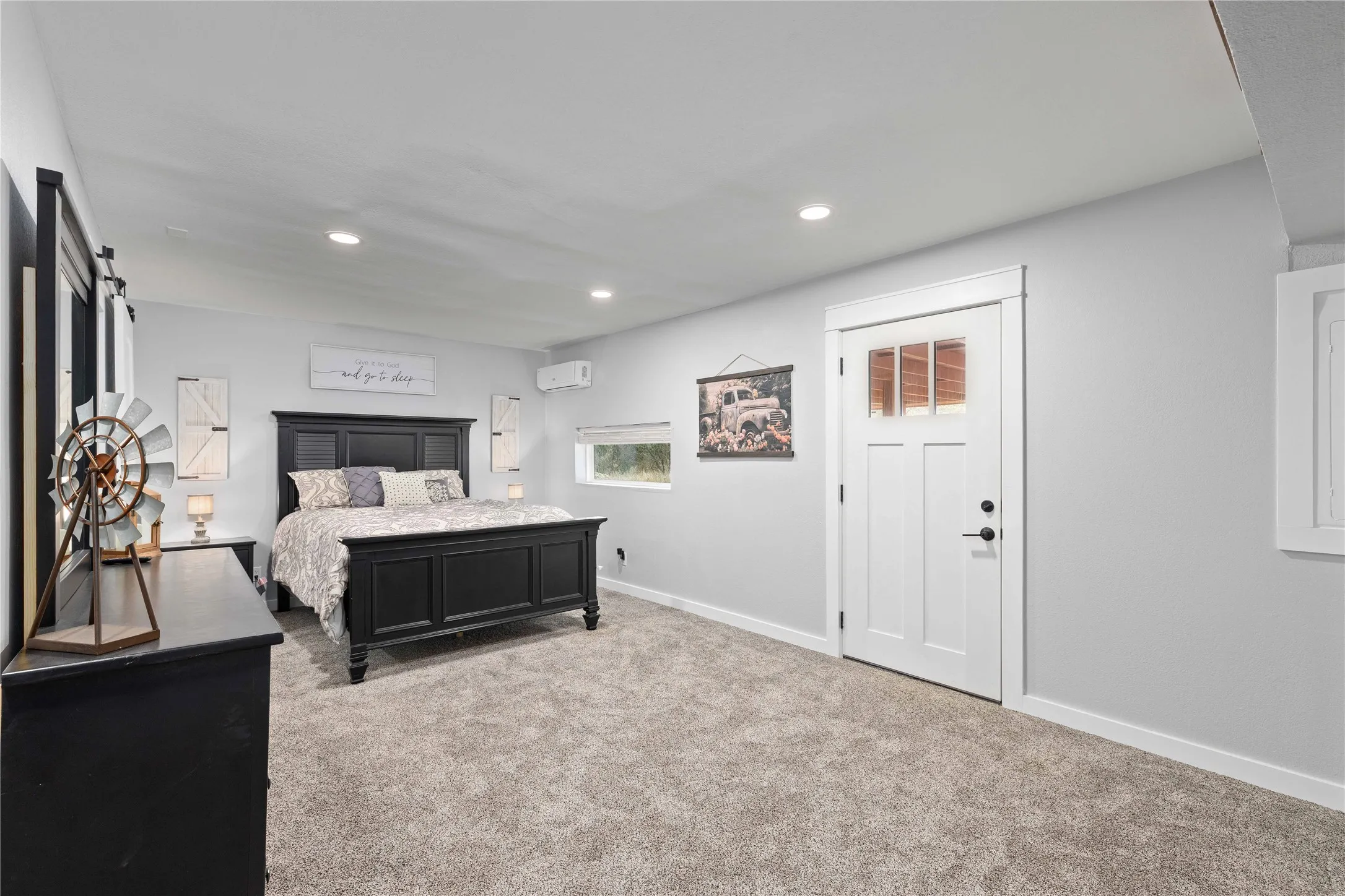 Single Family Residence For Sale in Brown County , 8001 County Road 572, Brownwood, Texas 76801, 5 Bedroom, 4 Bathroom, Garage spaces, 3,060 Sqft, built in 0, Preowned, mls#21201258, Real Estate Agent in Brownwood, Homes For Sale in Brown county, Homes For Sale in Brownwood, Realtor in Brownwood Texas, Real Estate Brokerage Independent Realty Texas, Luminita Cordes Realtor