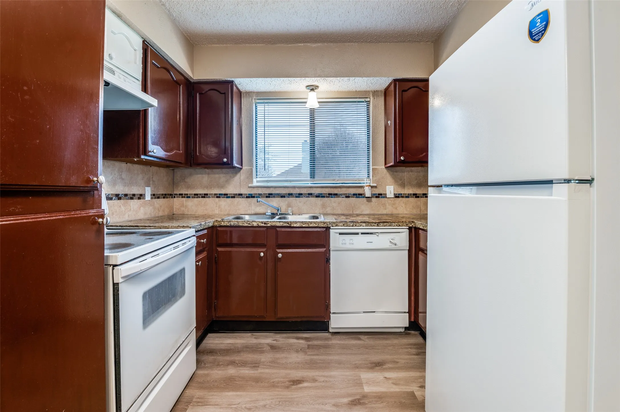 Single Family Residence For Rent in Dallas County , 2922 E Pepperidge Drive, Lancaster, Texas 75134, 4 Bedroom, 2 Bathroom, 2 Garage spaces, 1,444 Sqft, built in 1981, Preowned, mls#21199907, Real Estate Agent in Lancaster, Homes For Rent in Dallas county, Homes For Rent in Lancaster, Realtor in Lancaster Texas, Real Estate Brokerage Independent Realty Texas, Luminita Cordes Realtor
