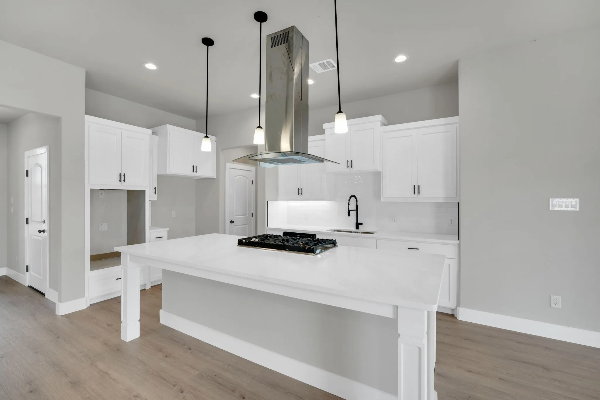 Single Family Residence For Sale in Ellis County , 340 E Marshall Court, Palmer, Texas 75152, 4 Bedroom, 2 Bathroom, 2 Garage spaces, 1,785 Sqft, built in 2026, mls#21200904, Real Estate Agent in Palmer, Homes For Sale in Ellis county, Homes For Sale in Palmer, Realtor in Palmer Texas, Real Estate Brokerage Independent Realty Texas, Luminita Cordes Realtor