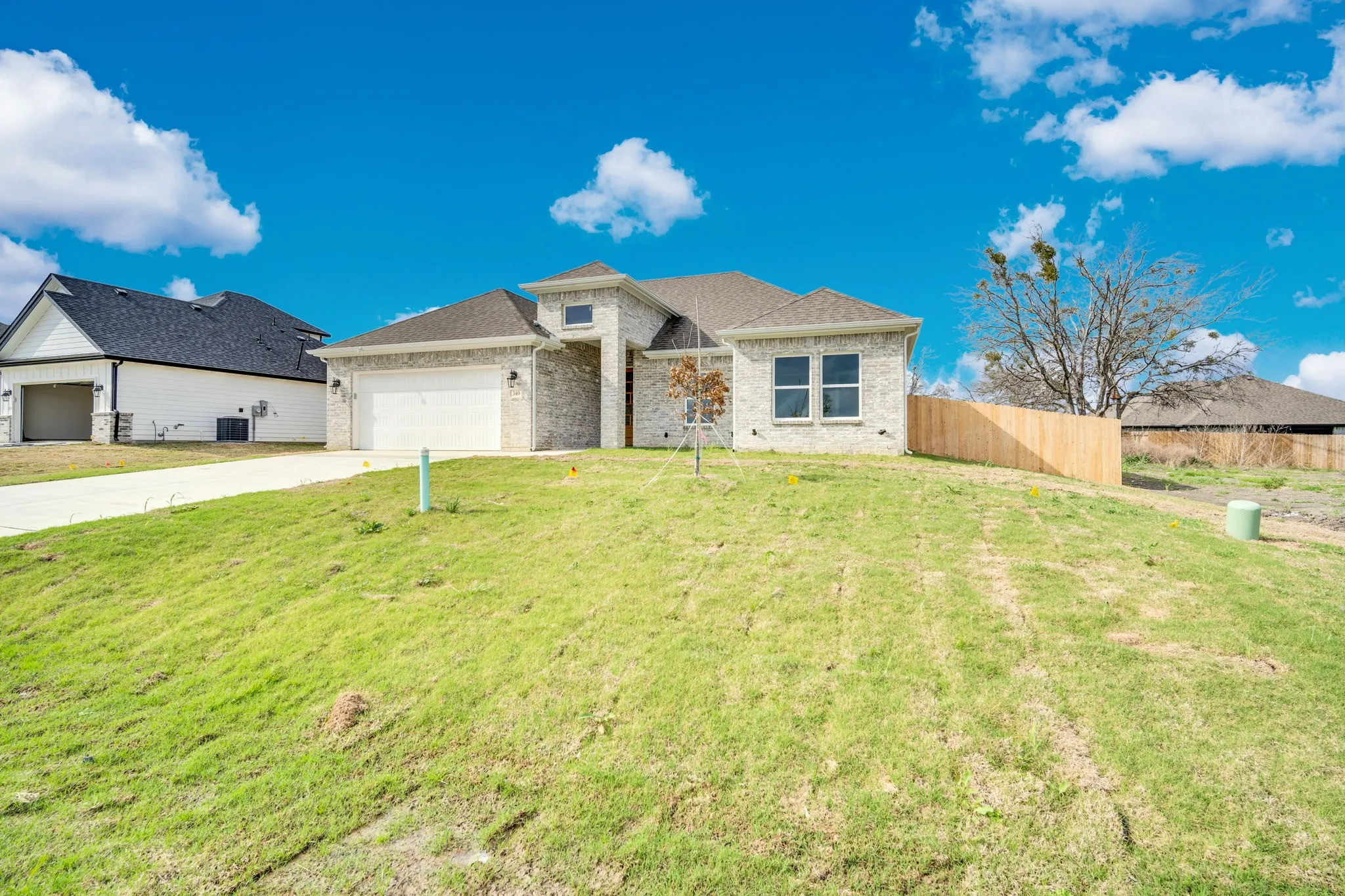 Single Family Residence For Sale in Ellis County , 340 E Marshall Court, Palmer, Texas 75152, 4 Bedroom, 2 Bathroom, 2 Garage spaces, 1,785 Sqft, built in 2026, mls#21200904, Real Estate Agent in Palmer, Homes For Sale in Ellis county, Homes For Sale in Palmer, Realtor in Palmer Texas, Real Estate Brokerage Independent Realty Texas, Luminita Cordes Realtor
