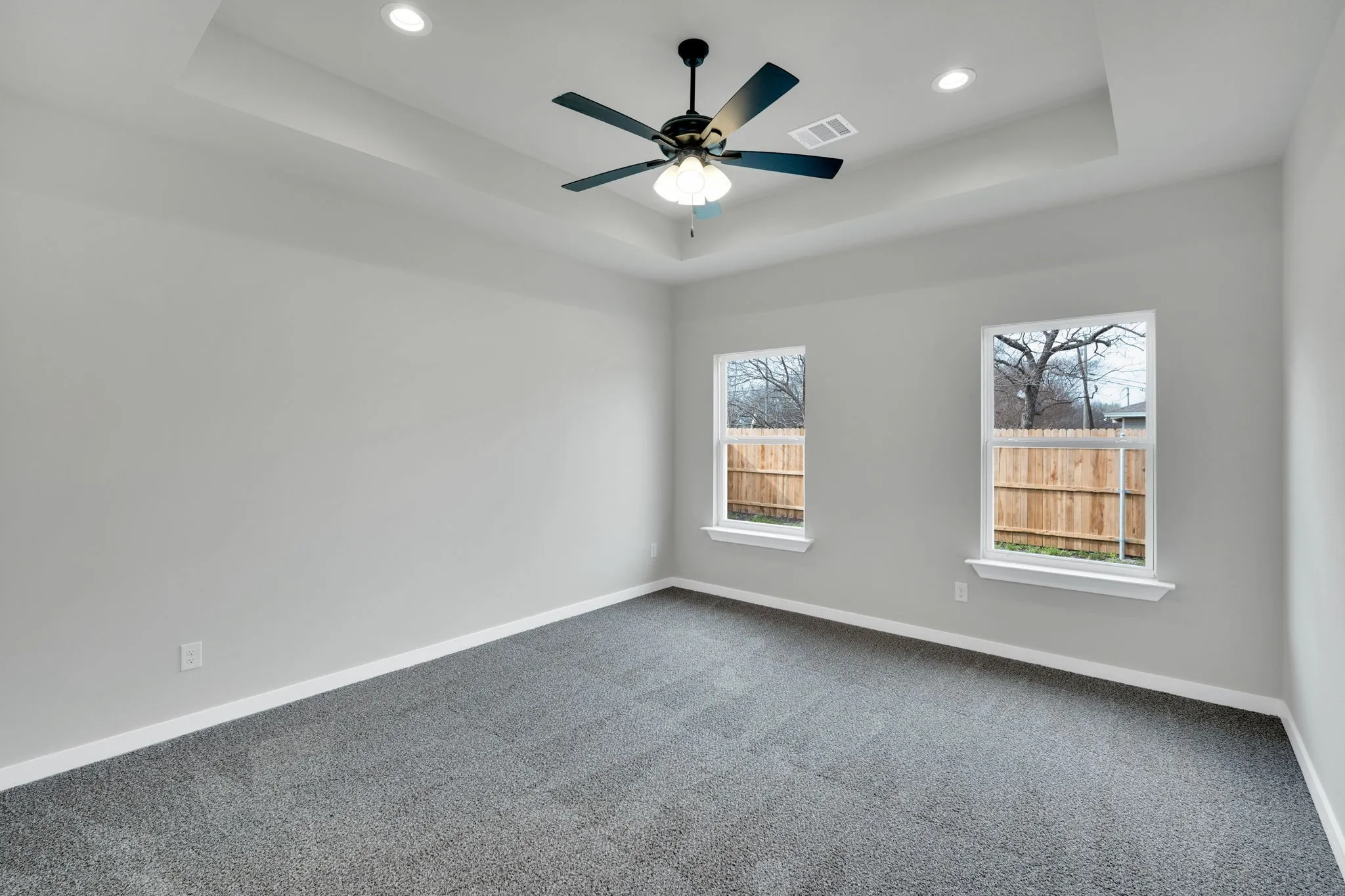Single Family Residence For Sale in Ellis County , 340 E Marshall Court, Palmer, Texas 75152, 4 Bedroom, 2 Bathroom, 2 Garage spaces, 1,785 Sqft, built in 2026, mls#21200904, Real Estate Agent in Palmer, Homes For Sale in Ellis county, Homes For Sale in Palmer, Realtor in Palmer Texas, Real Estate Brokerage Independent Realty Texas, Luminita Cordes Realtor