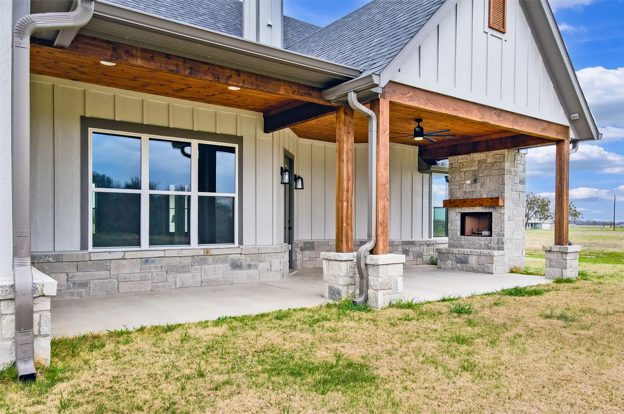 Single Family Residence For Sale in Van Zandt County , 2667 VZ County Road 3820, Wills Point, Texas 75169, 4 Bedroom, 2 Bathroom, 3 Garage spaces, 2,223 Sqft, built in 2025, mls#21201724, Real Estate Agent in Wills Point, Homes For Sale in Van Zandt county, Homes For Sale in Wills Point, Realtor in Wills Point Texas, Real Estate Brokerage Independent Realty Texas, Luminita Cordes Realtor