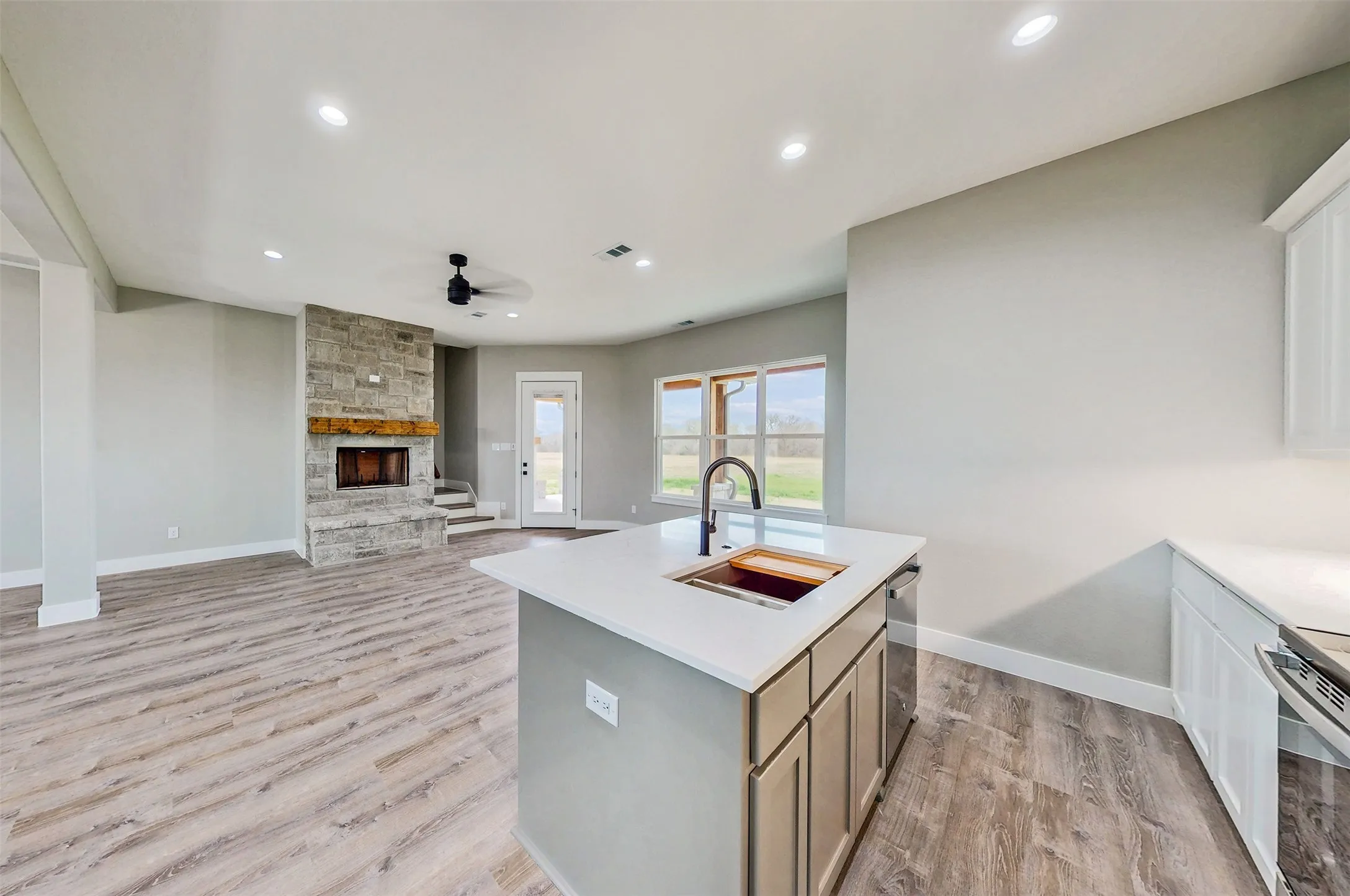 Single Family Residence For Sale in Van Zandt County , 2667 VZ County Road 3820, Wills Point, Texas 75169, 4 Bedroom, 2 Bathroom, 3 Garage spaces, 2,223 Sqft, built in 2025, mls#21201724, Real Estate Agent in Wills Point, Homes For Sale in Van Zandt county, Homes For Sale in Wills Point, Realtor in Wills Point Texas, Real Estate Brokerage Independent Realty Texas, Luminita Cordes Realtor