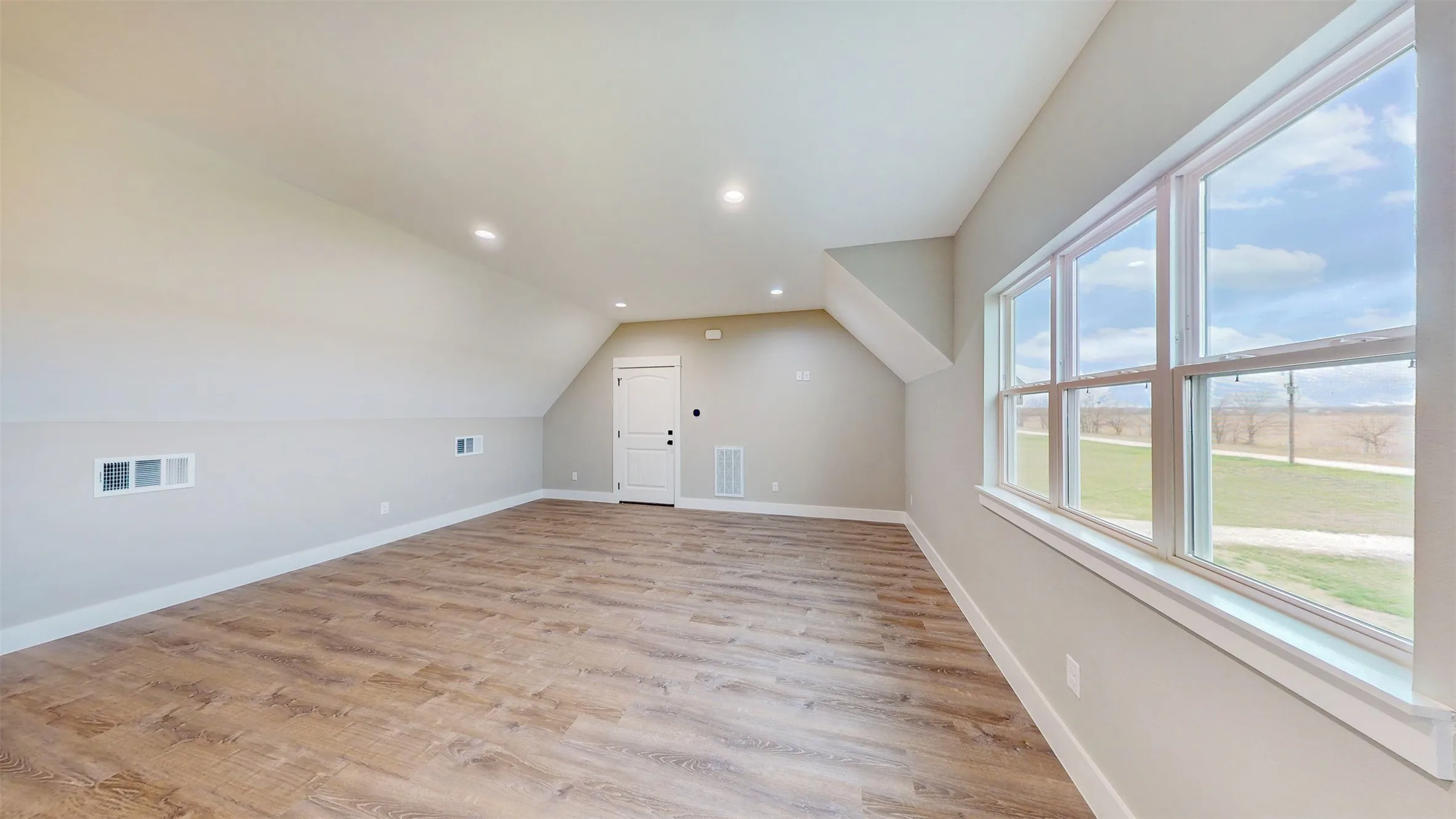 Single Family Residence For Sale in Van Zandt County , 2667 VZ County Road 3820, Wills Point, Texas 75169, 4 Bedroom, 2 Bathroom, 3 Garage spaces, 2,223 Sqft, built in 2025, mls#21201724, Real Estate Agent in Wills Point, Homes For Sale in Van Zandt county, Homes For Sale in Wills Point, Realtor in Wills Point Texas, Real Estate Brokerage Independent Realty Texas, Luminita Cordes Realtor