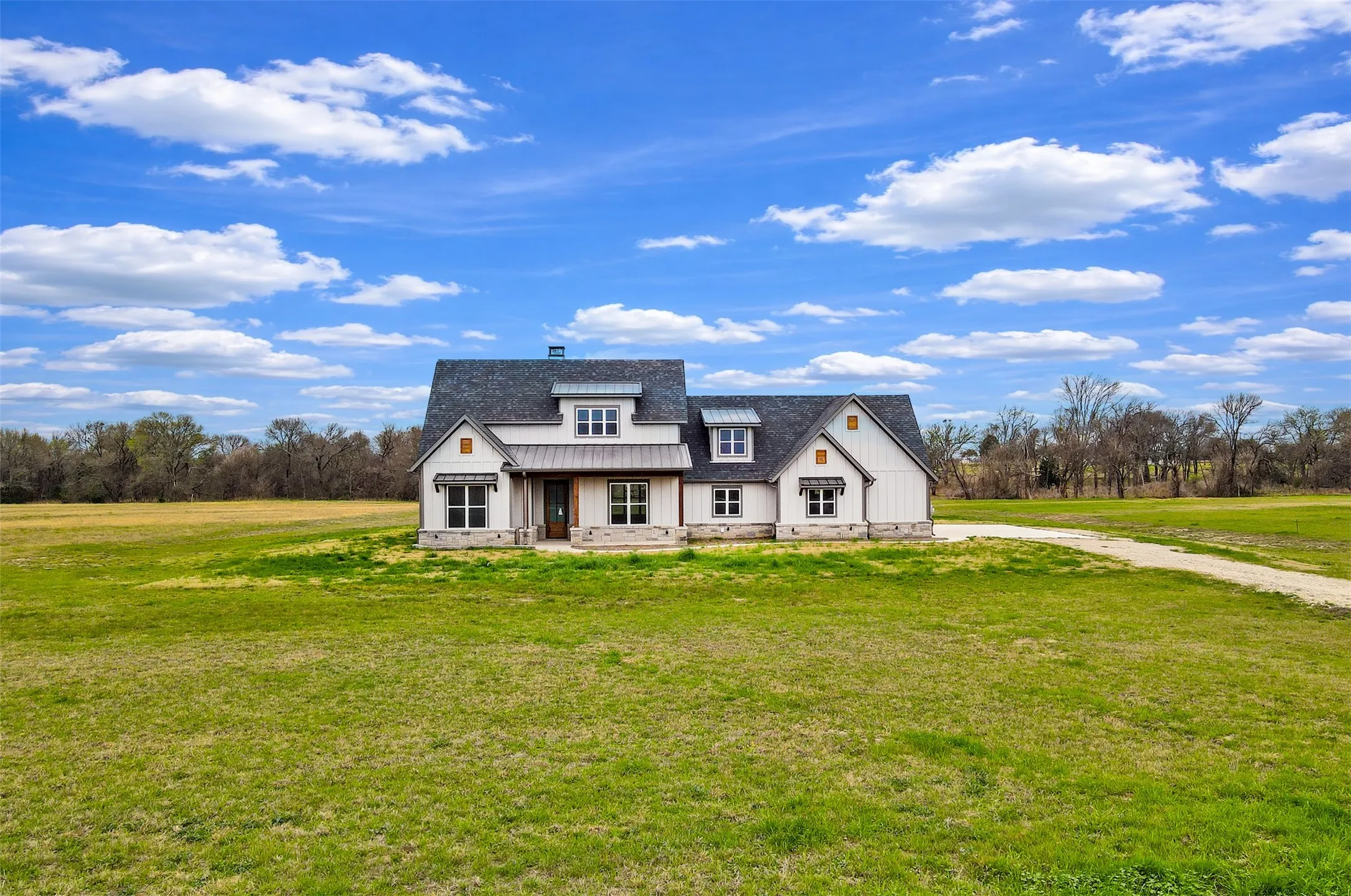 Single Family Residence For Sale in Van Zandt County , 2667 VZ County Road 3820, Wills Point, Texas 75169, 4 Bedroom, 2 Bathroom, 3 Garage spaces, 2,223 Sqft, built in 2025, mls#21201724, Real Estate Agent in Wills Point, Homes For Sale in Van Zandt county, Homes For Sale in Wills Point, Realtor in Wills Point Texas, Real Estate Brokerage Independent Realty Texas, Luminita Cordes Realtor
