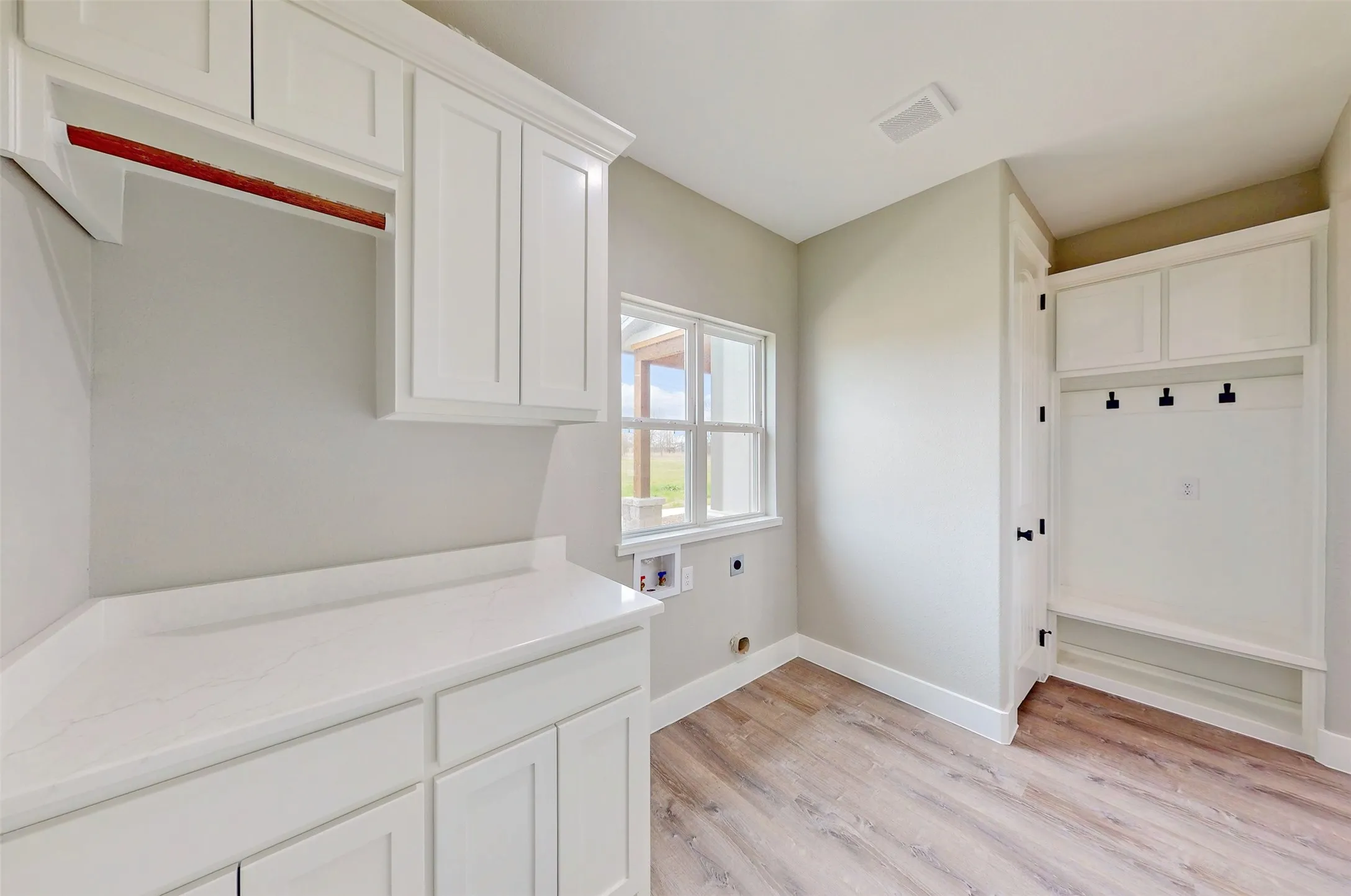 Single Family Residence For Sale in Van Zandt County , 2667 VZ County Road 3820, Wills Point, Texas 75169, 4 Bedroom, 2 Bathroom, 3 Garage spaces, 2,223 Sqft, built in 2025, mls#21201724, Real Estate Agent in Wills Point, Homes For Sale in Van Zandt county, Homes For Sale in Wills Point, Realtor in Wills Point Texas, Real Estate Brokerage Independent Realty Texas, Luminita Cordes Realtor