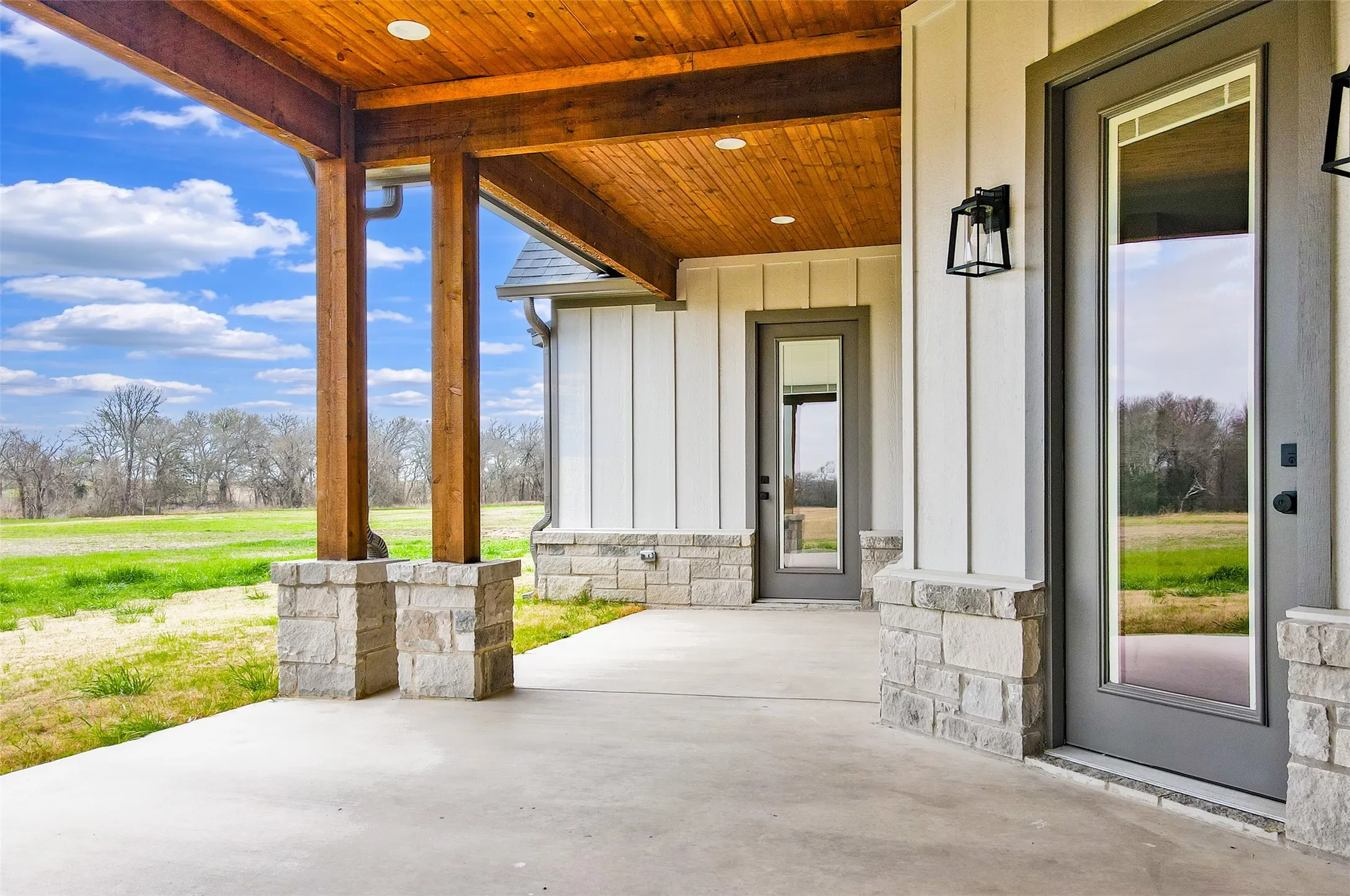 Single Family Residence For Sale in Van Zandt County , 2667 VZ County Road 3820, Wills Point, Texas 75169, 4 Bedroom, 2 Bathroom, 3 Garage spaces, 2,223 Sqft, built in 2025, mls#21201724, Real Estate Agent in Wills Point, Homes For Sale in Van Zandt county, Homes For Sale in Wills Point, Realtor in Wills Point Texas, Real Estate Brokerage Independent Realty Texas, Luminita Cordes Realtor
