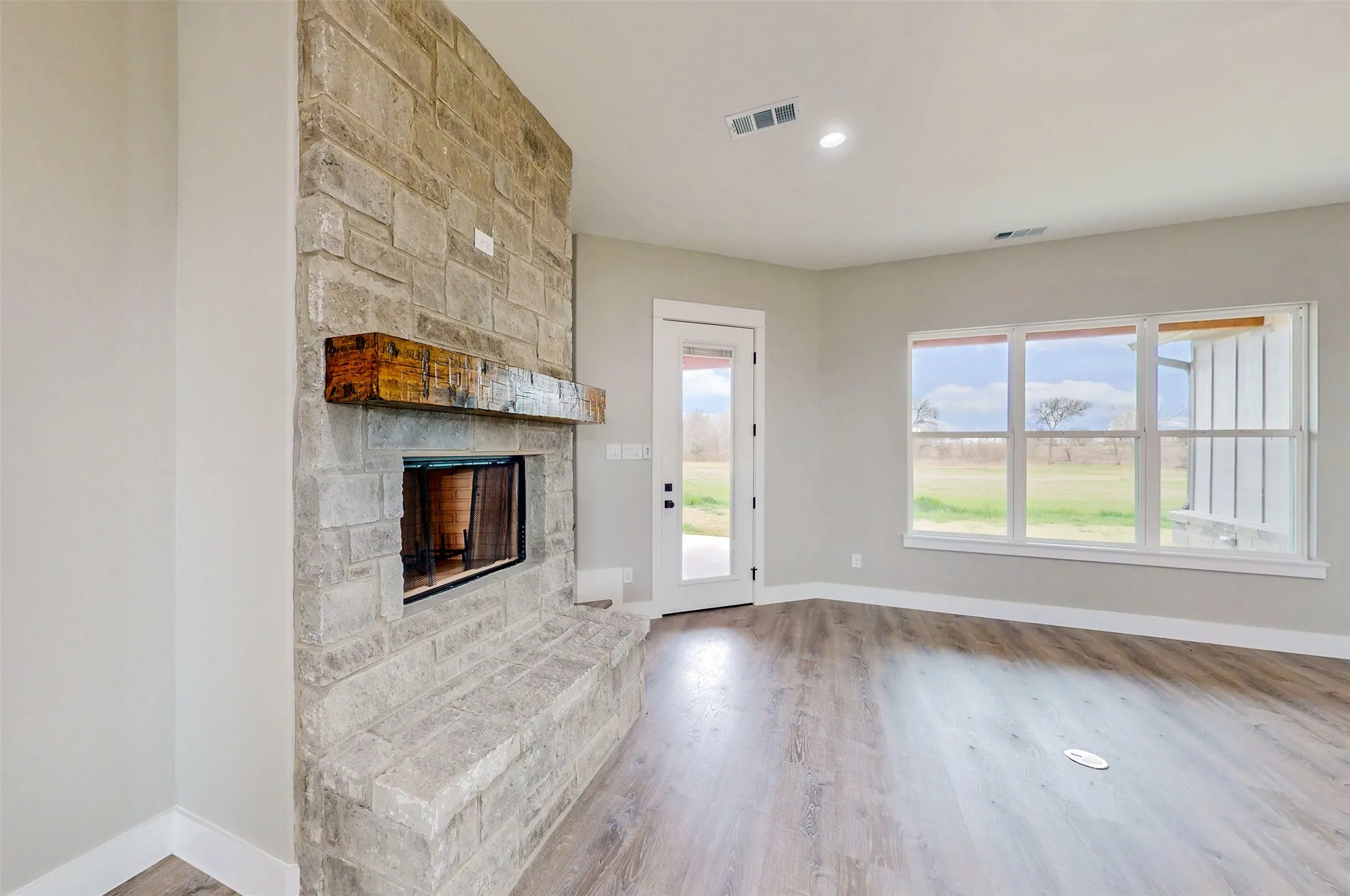 Single Family Residence For Sale in Van Zandt County , 2667 VZ County Road 3820, Wills Point, Texas 75169, 4 Bedroom, 2 Bathroom, 3 Garage spaces, 2,223 Sqft, built in 2025, mls#21201724, Real Estate Agent in Wills Point, Homes For Sale in Van Zandt county, Homes For Sale in Wills Point, Realtor in Wills Point Texas, Real Estate Brokerage Independent Realty Texas, Luminita Cordes Realtor