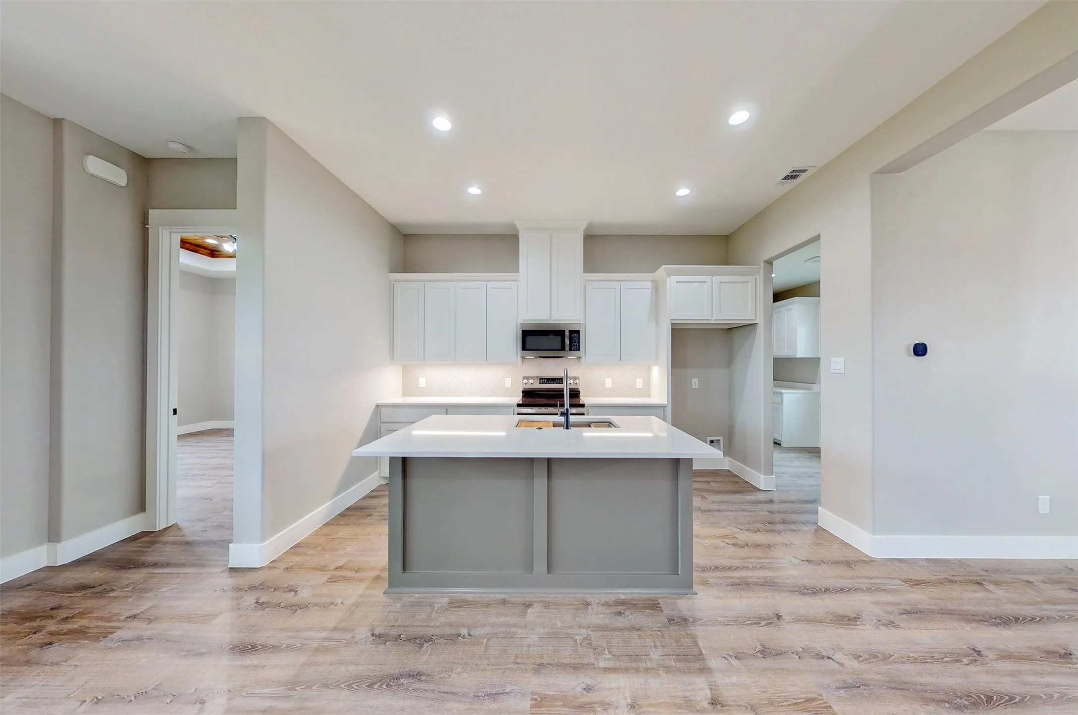 Single Family Residence For Sale in Van Zandt County , 2667 VZ County Road 3820, Wills Point, Texas 75169, 4 Bedroom, 2 Bathroom, 3 Garage spaces, 2,223 Sqft, built in 2025, mls#21201724, Real Estate Agent in Wills Point, Homes For Sale in Van Zandt county, Homes For Sale in Wills Point, Realtor in Wills Point Texas, Real Estate Brokerage Independent Realty Texas, Luminita Cordes Realtor