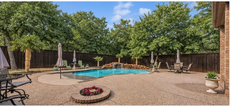 Single Family Residence For Sale in Tarrant County , 2717 S Shady Lane, Arlington, Texas 76001, 4 Bedroom, 4 Bathroom, 3 Garage spaces, 3,789 Sqft, built in 2007, Preowned, mls#21199211, Real Estate Agent in Arlington, Homes For Sale in Tarrant county, Homes For Sale in Arlington, Realtor in Arlington Texas, Real Estate Brokerage Independent Realty Texas, Luminita Cordes Realtor