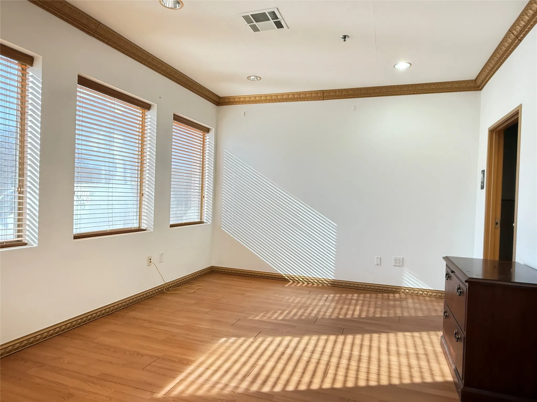 Office For Sale in Collin County , 5208 Village Creek Drive B, Plano, Texas 75093, 0, 0, Garage spaces, 0 Sqft, built in 2003, Preowned, mls#21201743, Real Estate Agent in Plano, Homes For Sale in Collin county, Homes For Sale in Plano, Realtor in Plano Texas, Real Estate Brokerage Independent Realty Texas, Luminita Cordes Realtor
