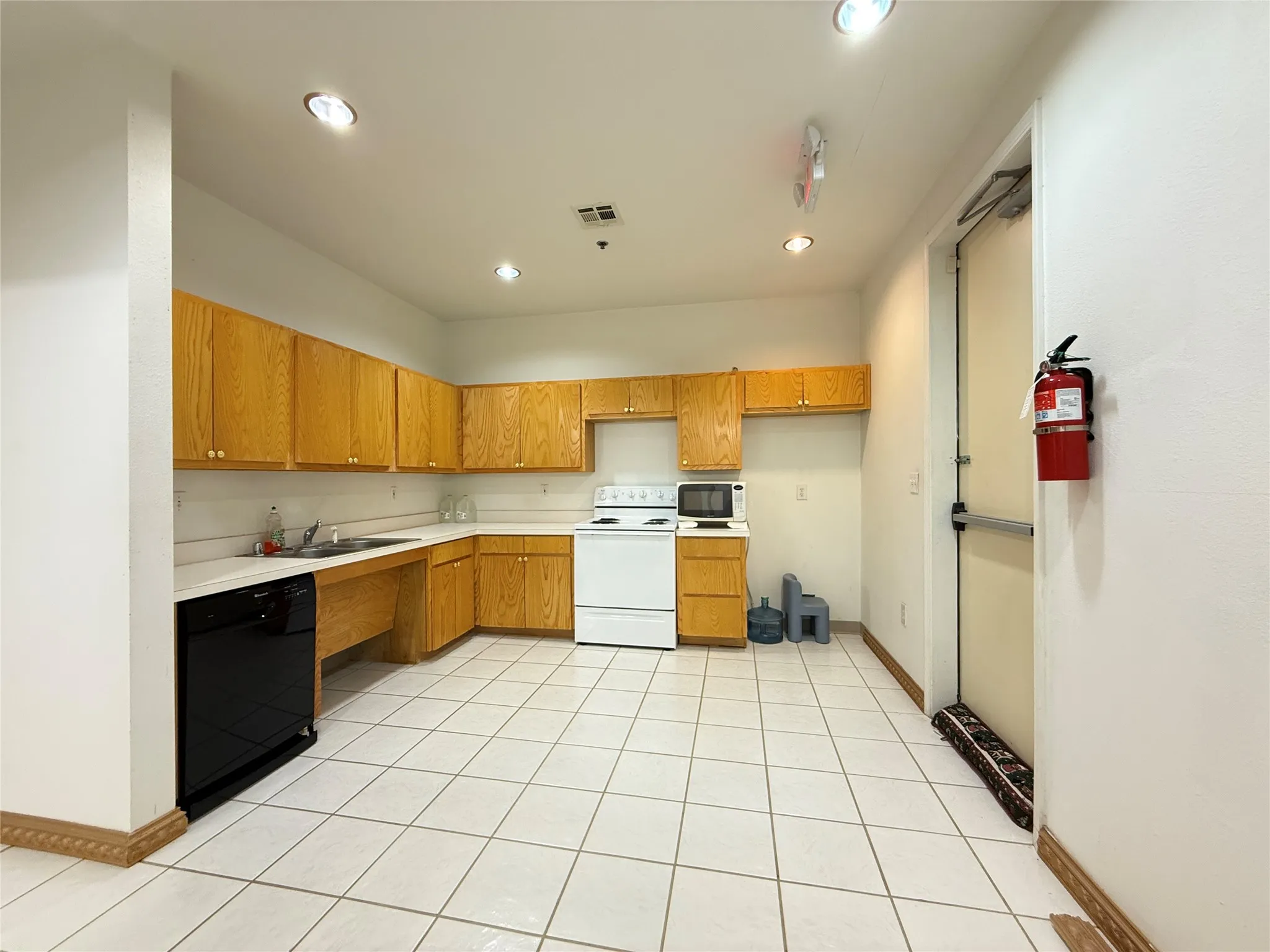 Office For Sale in Collin County , 5208 Village Creek Drive B, Plano, Texas 75093, 0, 0, Garage spaces, 0 Sqft, built in 2003, Preowned, mls#21201743, Real Estate Agent in Plano, Homes For Sale in Collin county, Homes For Sale in Plano, Realtor in Plano Texas, Real Estate Brokerage Independent Realty Texas, Luminita Cordes Realtor