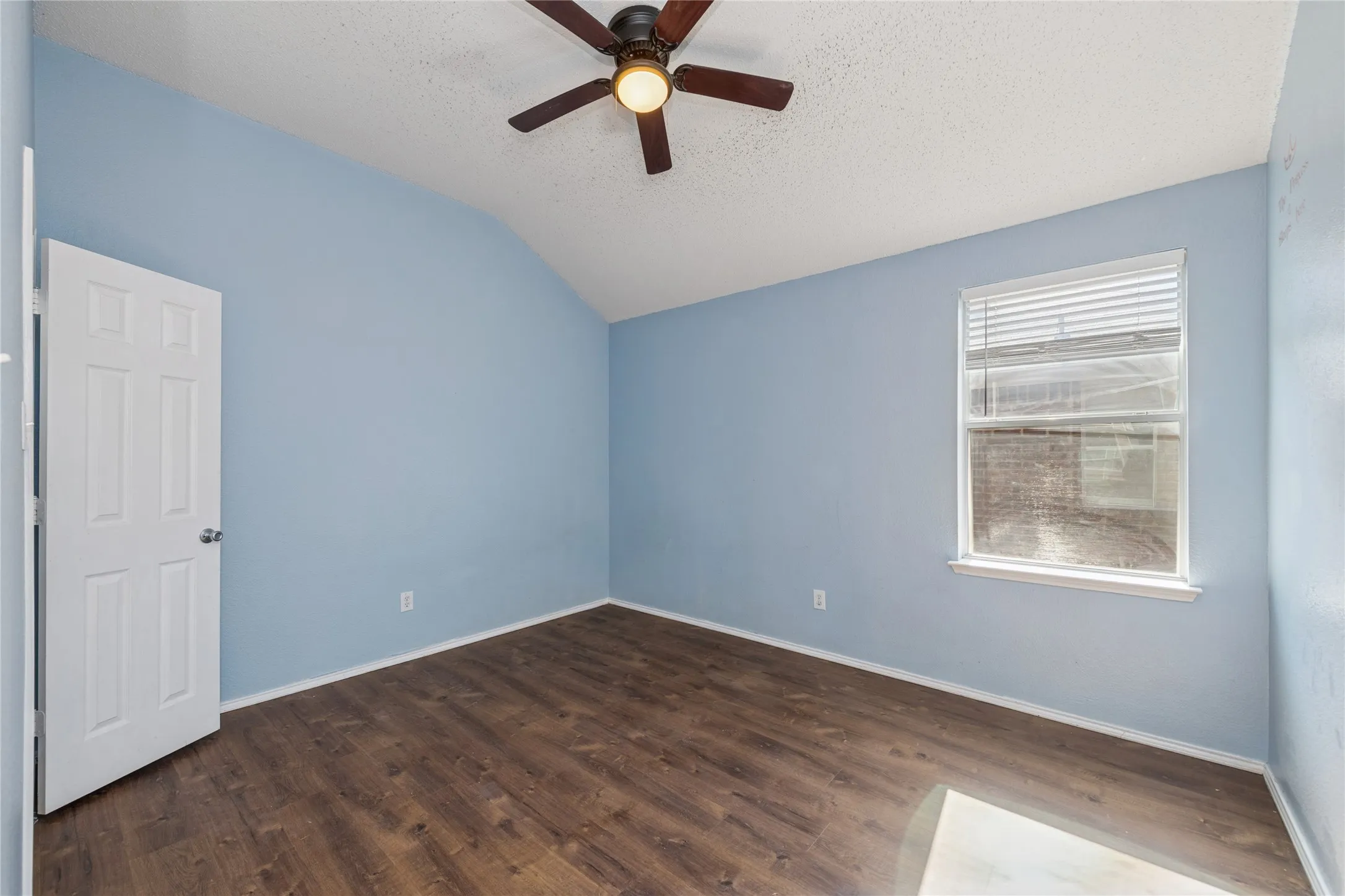 Single Family Residence For Sale in Dallas County , 2216 Partridge Drive, Mesquite, Texas 75181, 4 Bedroom, 3 Bathroom, 2 Garage spaces, 2,764 Sqft, built in 2005, mls#21201764, Real Estate Agent in Mesquite, Homes For Sale in Dallas county, Homes For Sale in Mesquite, Realtor in Mesquite Texas, Real Estate Brokerage Independent Realty Texas, Luminita Cordes Realtor