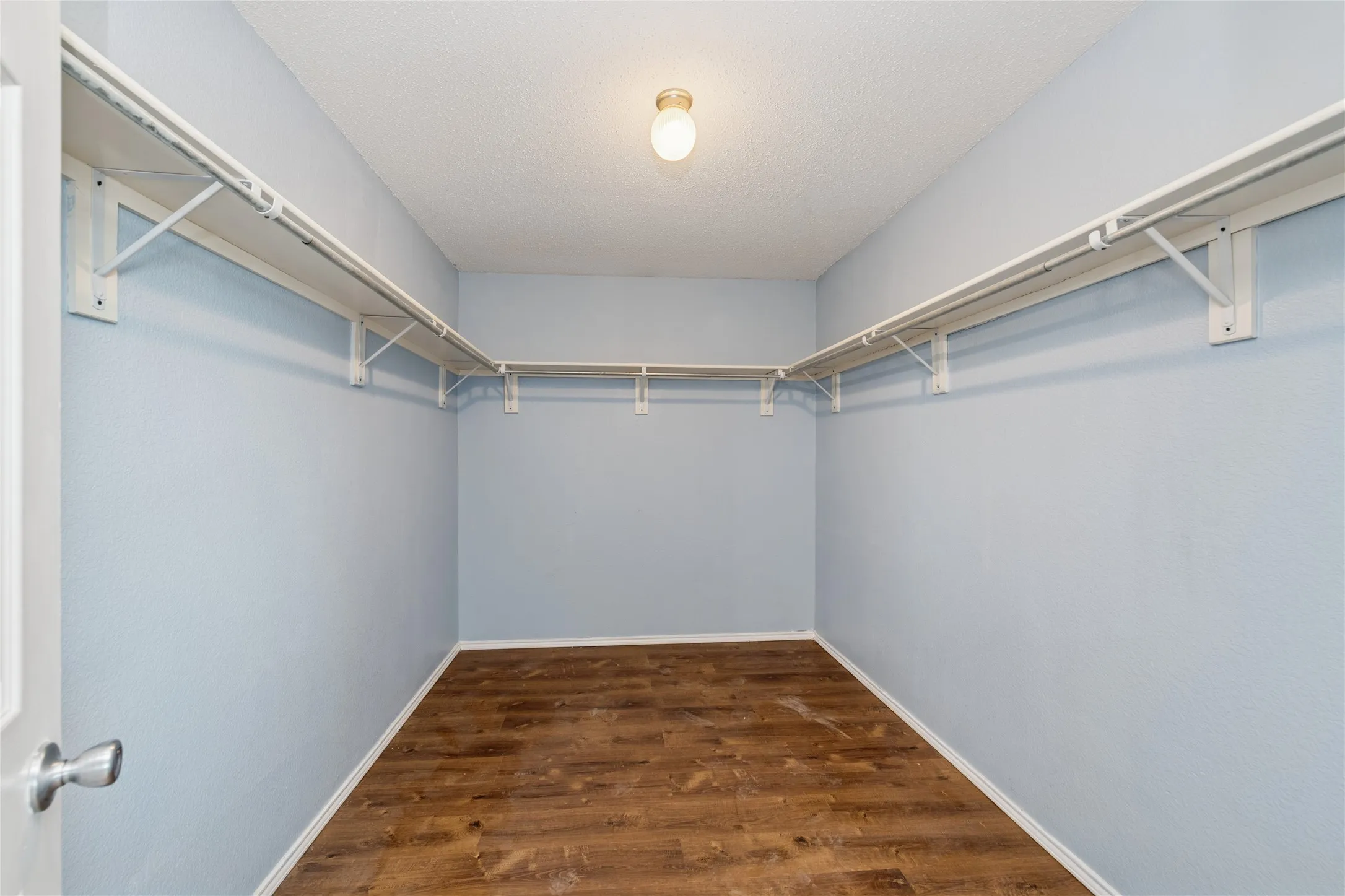 Single Family Residence For Sale in Dallas County , 2216 Partridge Drive, Mesquite, Texas 75181, 4 Bedroom, 3 Bathroom, 2 Garage spaces, 2,764 Sqft, built in 2005, mls#21201764, Real Estate Agent in Mesquite, Homes For Sale in Dallas county, Homes For Sale in Mesquite, Realtor in Mesquite Texas, Real Estate Brokerage Independent Realty Texas, Luminita Cordes Realtor