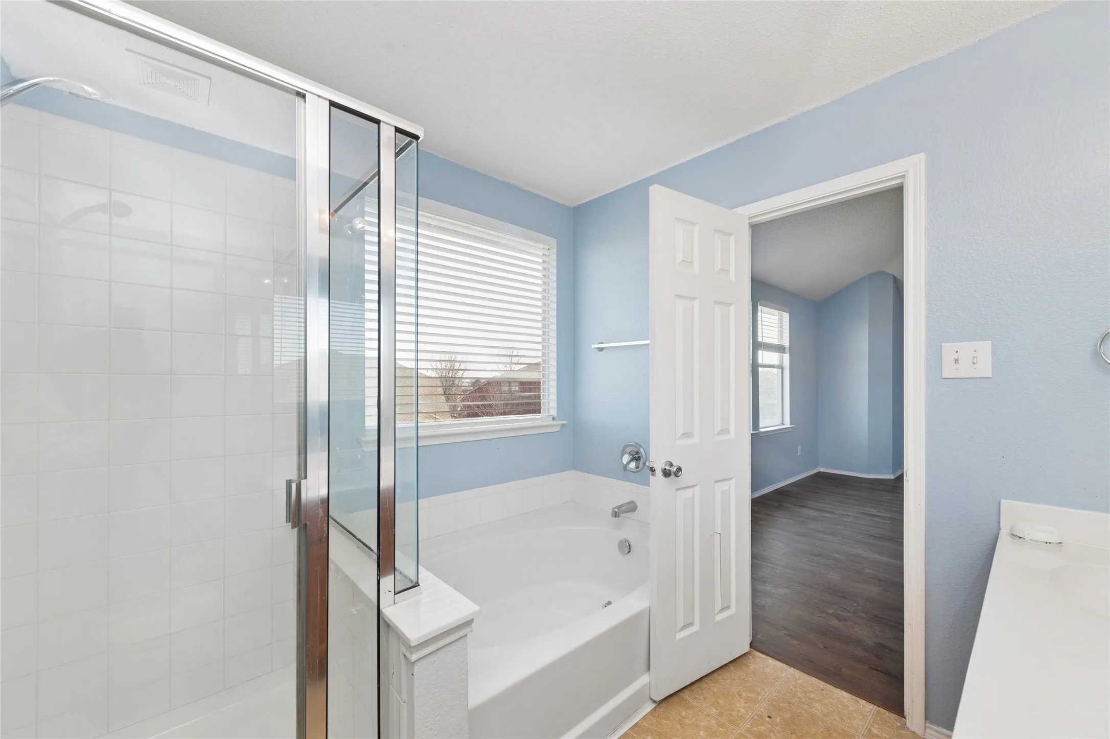 Single Family Residence For Sale in Dallas County , 2216 Partridge Drive, Mesquite, Texas 75181, 4 Bedroom, 3 Bathroom, 2 Garage spaces, 2,764 Sqft, built in 2005, mls#21201764, Real Estate Agent in Mesquite, Homes For Sale in Dallas county, Homes For Sale in Mesquite, Realtor in Mesquite Texas, Real Estate Brokerage Independent Realty Texas, Luminita Cordes Realtor