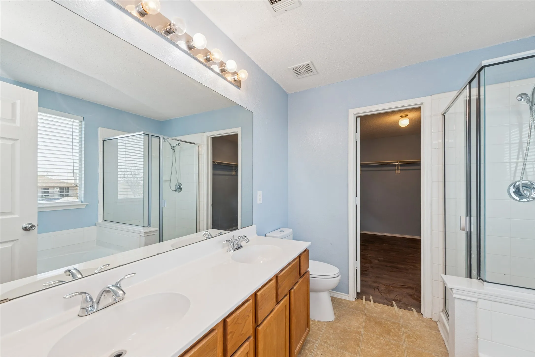 Single Family Residence For Sale in Dallas County , 2216 Partridge Drive, Mesquite, Texas 75181, 4 Bedroom, 3 Bathroom, 2 Garage spaces, 2,764 Sqft, built in 2005, mls#21201764, Real Estate Agent in Mesquite, Homes For Sale in Dallas county, Homes For Sale in Mesquite, Realtor in Mesquite Texas, Real Estate Brokerage Independent Realty Texas, Luminita Cordes Realtor