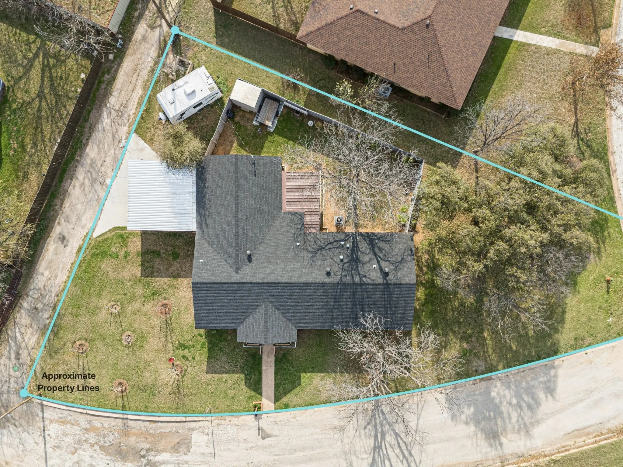 Single Family Residence For Sale in Stephens County , 801 Westridge Circle, Breckenridge, Texas 76424, 3 Bedroom, 2 Bathroom, 2 Garage spaces, 1,679 Sqft, built in 1964, Preowned, mls#21199179, Real Estate Agent in Breckenridge, Homes For Sale in Stephens county, Homes For Sale in Breckenridge, Realtor in Breckenridge Texas, Real Estate Brokerage Independent Realty Texas, Luminita Cordes Realtor