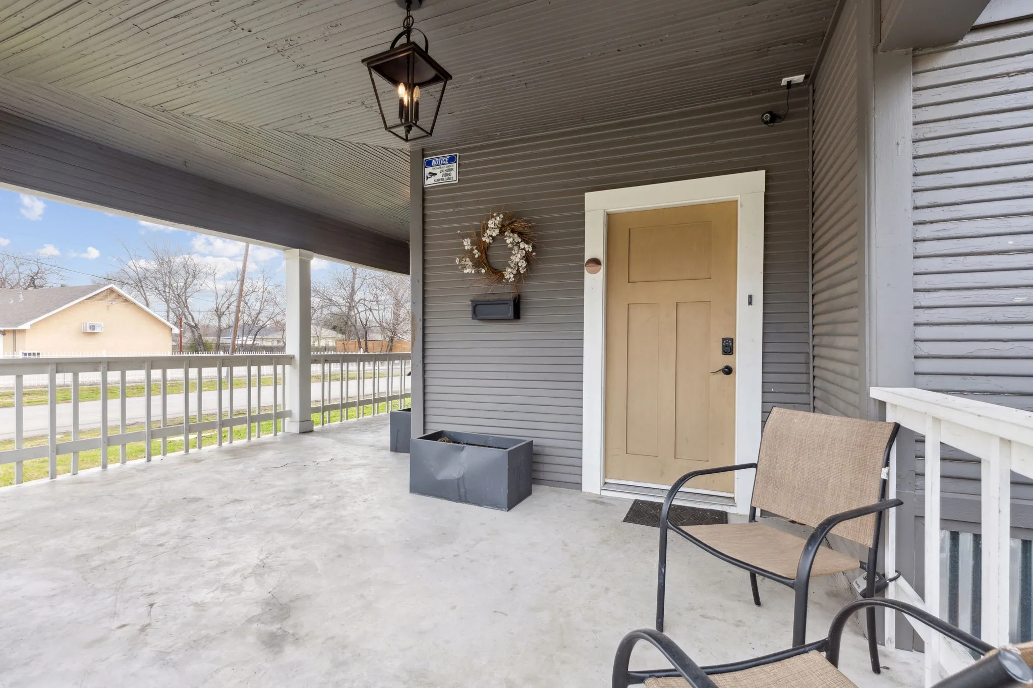 Duplex For Sale in Dallas County , 5346 Ash Lane, Dallas, Texas 75223, 3 Bedroom, 2 Bathroom, Garage spaces, 0 Sqft, built in 1920, Preowned, mls#21197167, Real Estate Agent in Dallas, Homes For Sale in Dallas county, Homes For Sale in Dallas, Realtor in Dallas Texas, Real Estate Brokerage Independent Realty Texas, Luminita Cordes Realtor