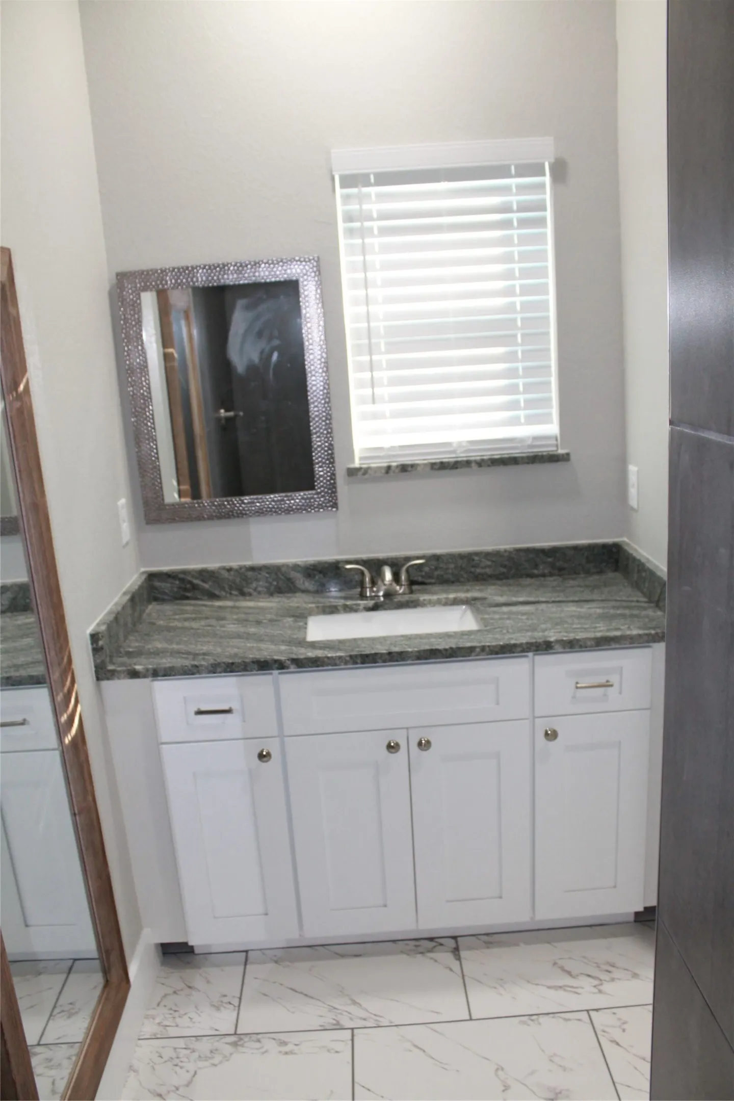 Single Family Residence For Sale in Wise County , 104 S Hubbard Street, Alvord, Texas 76225, 3 Bedroom, 2 Bathroom, Garage spaces, 1,160 Sqft, built in 0, mls#21201812, Real Estate Agent in Alvord, Homes For Sale in Wise county, Homes For Sale in Alvord, Realtor in Alvord Texas, Real Estate Brokerage Independent Realty Texas, Luminita Cordes Realtor