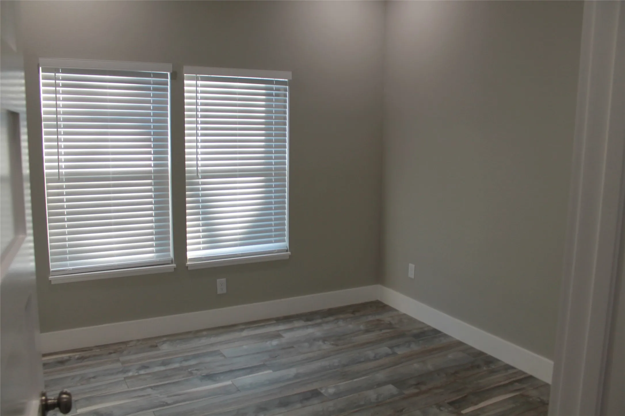 Single Family Residence For Sale in Wise County , 104 S Hubbard Street, Alvord, Texas 76225, 3 Bedroom, 2 Bathroom, Garage spaces, 1,160 Sqft, built in 0, mls#21201812, Real Estate Agent in Alvord, Homes For Sale in Wise county, Homes For Sale in Alvord, Realtor in Alvord Texas, Real Estate Brokerage Independent Realty Texas, Luminita Cordes Realtor