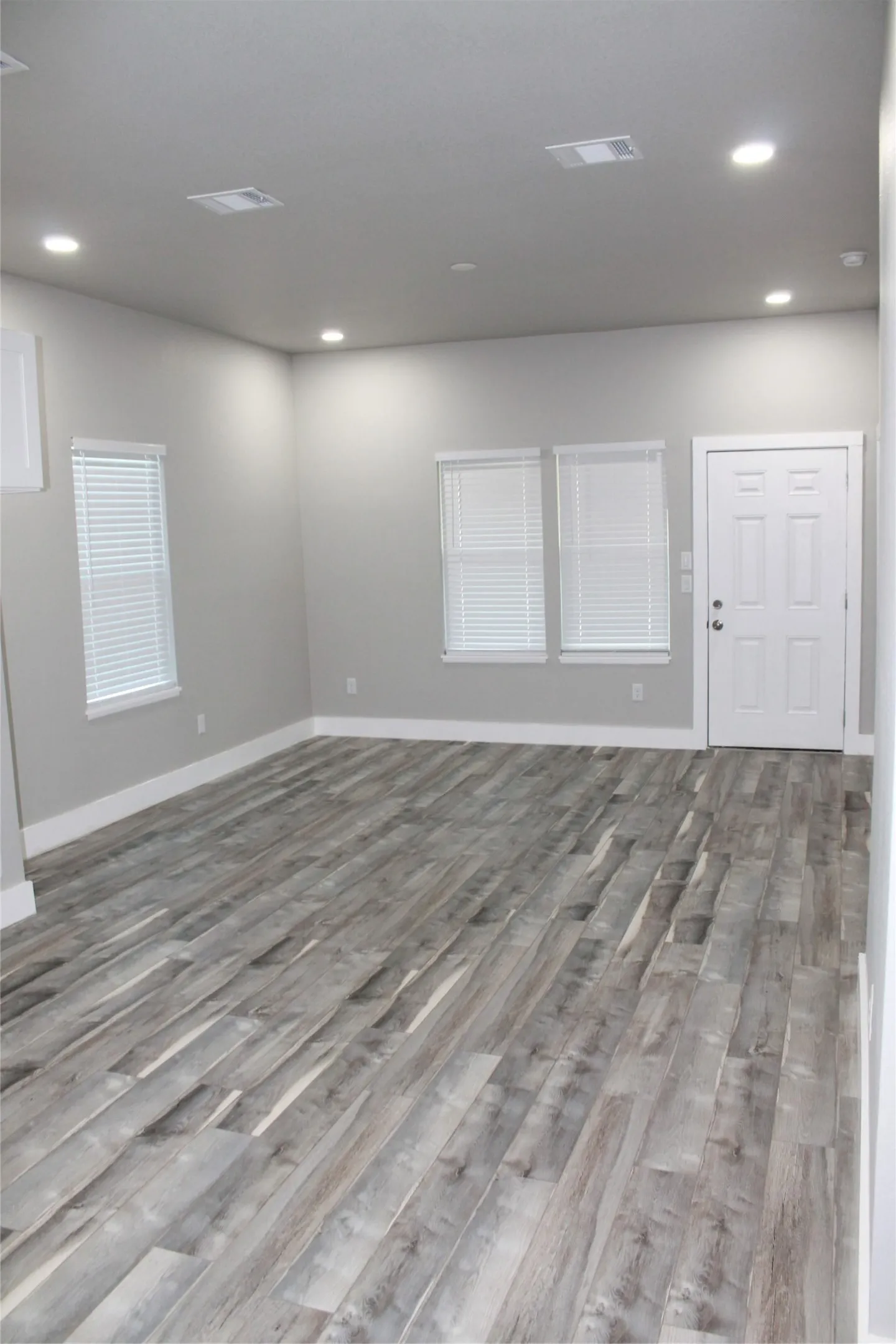 Single Family Residence For Sale in Wise County , 104 S Hubbard Street, Alvord, Texas 76225, 3 Bedroom, 2 Bathroom, Garage spaces, 1,160 Sqft, built in 0, mls#21201812, Real Estate Agent in Alvord, Homes For Sale in Wise county, Homes For Sale in Alvord, Realtor in Alvord Texas, Real Estate Brokerage Independent Realty Texas, Luminita Cordes Realtor
