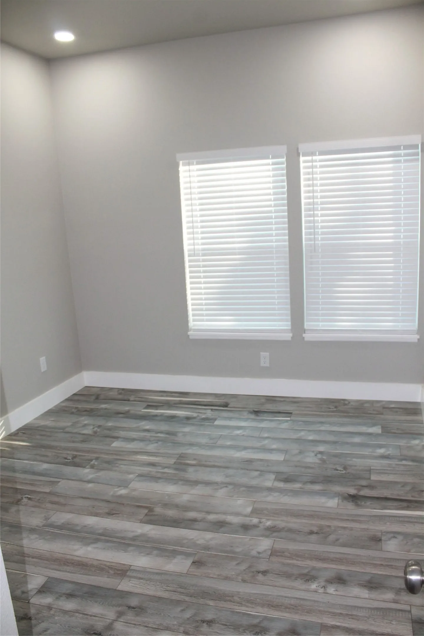 Single Family Residence For Sale in Wise County , 104 S Hubbard Street, Alvord, Texas 76225, 3 Bedroom, 2 Bathroom, Garage spaces, 1,160 Sqft, built in 0, mls#21201812, Real Estate Agent in Alvord, Homes For Sale in Wise county, Homes For Sale in Alvord, Realtor in Alvord Texas, Real Estate Brokerage Independent Realty Texas, Luminita Cordes Realtor