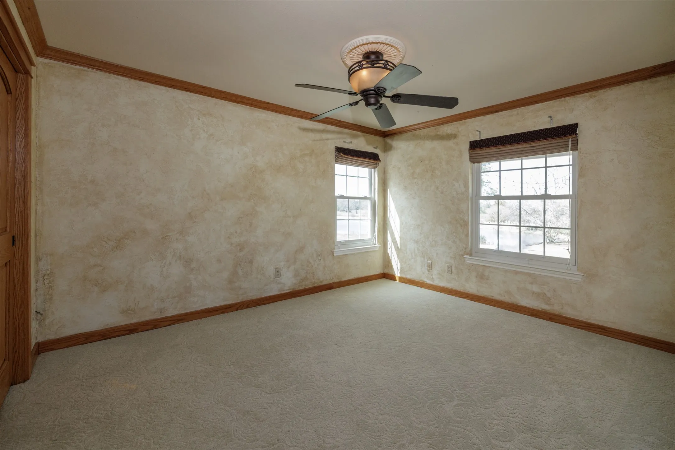 Farm For Sale in Hunt County , 6569 Fm 2947, Quinlan, Texas 75474, 4 Bedroom, 4 Bathroom, 2 Garage spaces, 3,144 Sqft, built in 1986, Price $1,479,999, mls#21186888, Real Estate Agent in Quinlan, Homes For Sale in Hunt county, Homes For Sale in Quinlan, Realtor in Quinlan Texas, Real Estate Brokerage Independent Realty Texas, Luminita Cordes Realtor