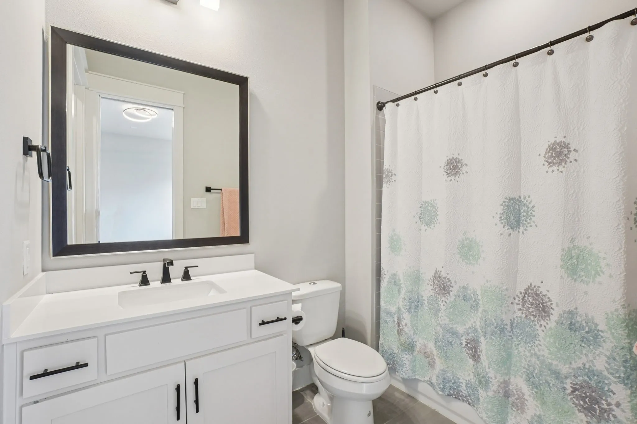 Single Family Residence For Sale in Collin County , 4101 Parkview Boulevard, Celina, Texas 75009, 5 Bedroom, 5 Bathroom, 3 Garage spaces, 4,380 Sqft, built in 2021, mls#21193841, Real Estate Agent in Celina, Homes For Sale in Collin county, Homes For Sale in Celina, Realtor in Celina Texas, Real Estate Brokerage Independent Realty Texas, Luminita Cordes Realtor