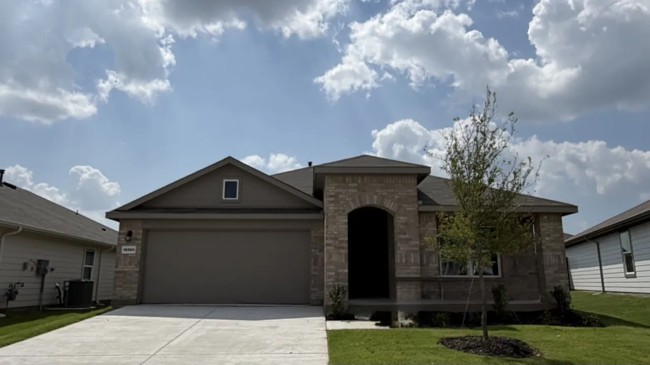 Single Family Residence For Sale in Denton County , 16569 PORT ARTHUR Place, Justin, Texas 76247, 4 Bedroom, 2 Bathroom, 2 Garage spaces, 1,614 Sqft, built in 2025, New Construction - Incomplete, mls#21201002, Real Estate Agent in Justin, Homes For Sale in Denton county, Homes For Sale in Justin, Realtor in Justin Texas, Real Estate Brokerage Independent Realty Texas, Luminita Cordes Realtor