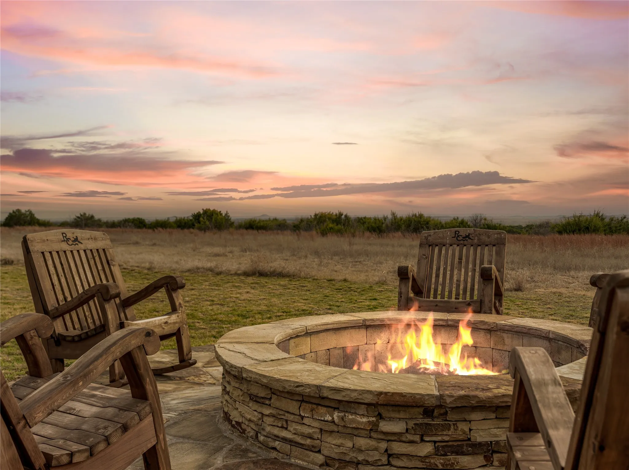 Single Family Residence For Sale in Somervell County , 1231 PR 21, Glen Rose, Texas 76690, 3 Bedroom, 4 Bathroom, 4 Garage spaces, 3,535 Sqft, built in 2018, Preowned, mls#21181368, Real Estate Agent in Glen Rose, Homes For Sale in Somervell county, Homes For Sale in Glen Rose, Realtor in Glen Rose Texas, Real Estate Brokerage Independent Realty Texas, Luminita Cordes Realtor