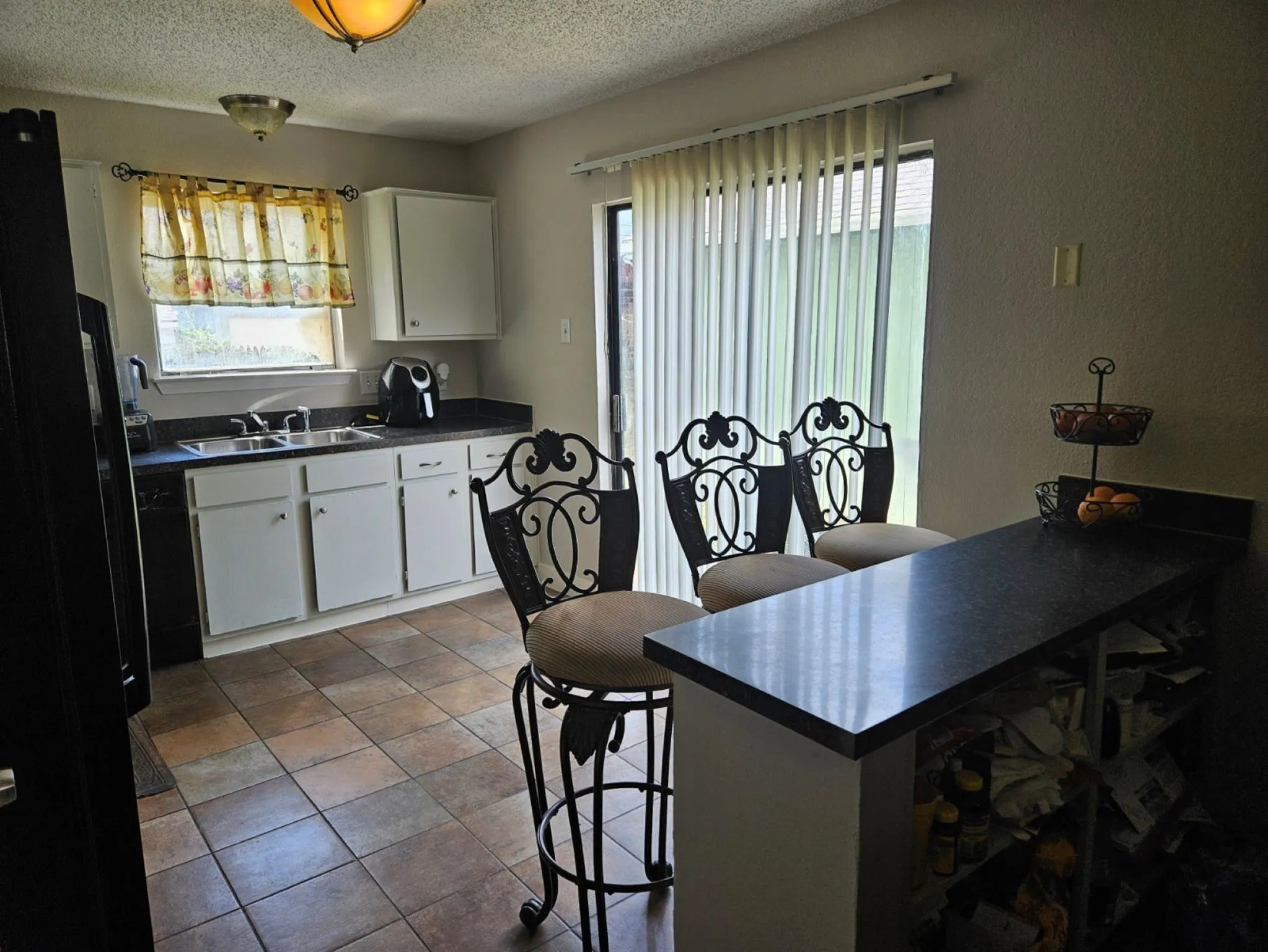 Single Family Residence For Sale in Dallas County , 10328 New Bedford Drive, Dallas, Texas 75217, 3 Bedroom, 2 Bathroom, 1 Garage spaces, 1,362 Sqft, built in 1983, mls#21202135, Real Estate Agent in Dallas, Homes For Sale in Dallas county, Homes For Sale in Dallas, Realtor in Dallas Texas, Real Estate Brokerage Independent Realty Texas, Luminita Cordes Realtor