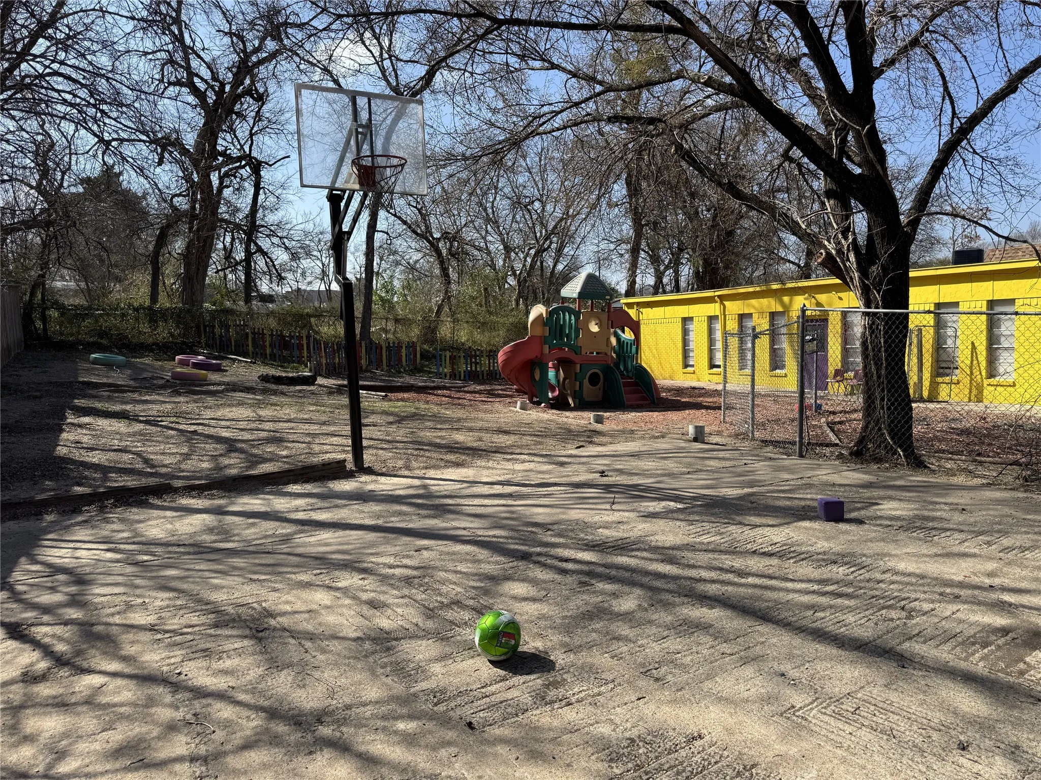 Retail For Sale in Dallas County , 106 Barrows Lane, De Soto, Texas 75115, 0, 0, Garage spaces, 0 Sqft, built in 1971, Preowned, Price $299,900, mls#21201840, Real Estate Agent in De Soto, Homes For Sale in Dallas county, Homes For Sale in De Soto, Realtor in De Soto Texas, Real Estate Brokerage Independent Realty Texas, Luminita Cordes Realtor