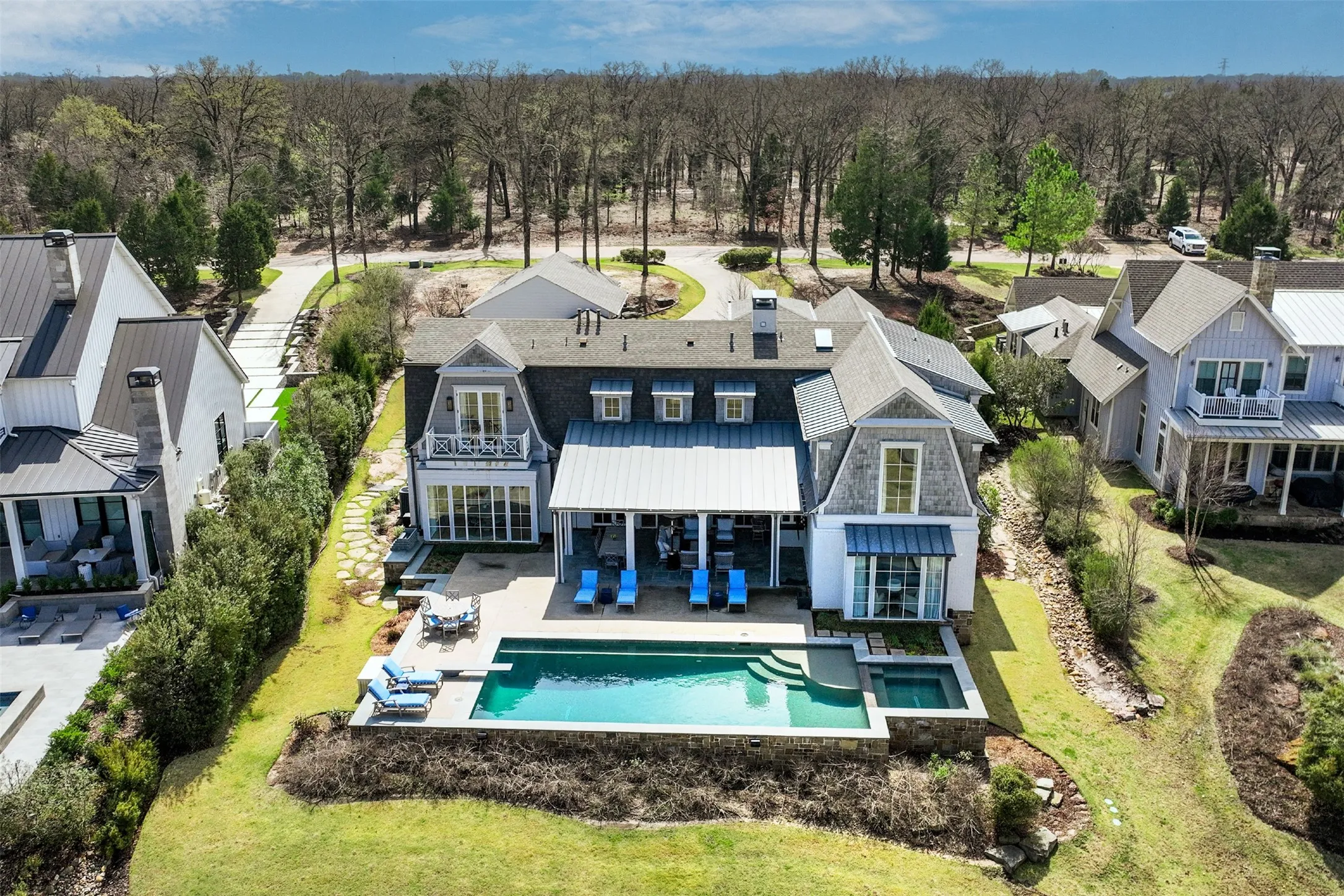 Single Family Residence For Sale in Henderson County , 13220 Dodds Landing, Malakoff, Texas 75148, 5 Bedroom, 7 Bathroom, 2 Garage spaces, 5,887 Sqft, built in 2017, mls#21200655, Real Estate Agent in Malakoff, Homes For Sale in Henderson county, Homes For Sale in Malakoff, Realtor in Malakoff Texas, Real Estate Brokerage Independent Realty Texas, Luminita Cordes Realtor