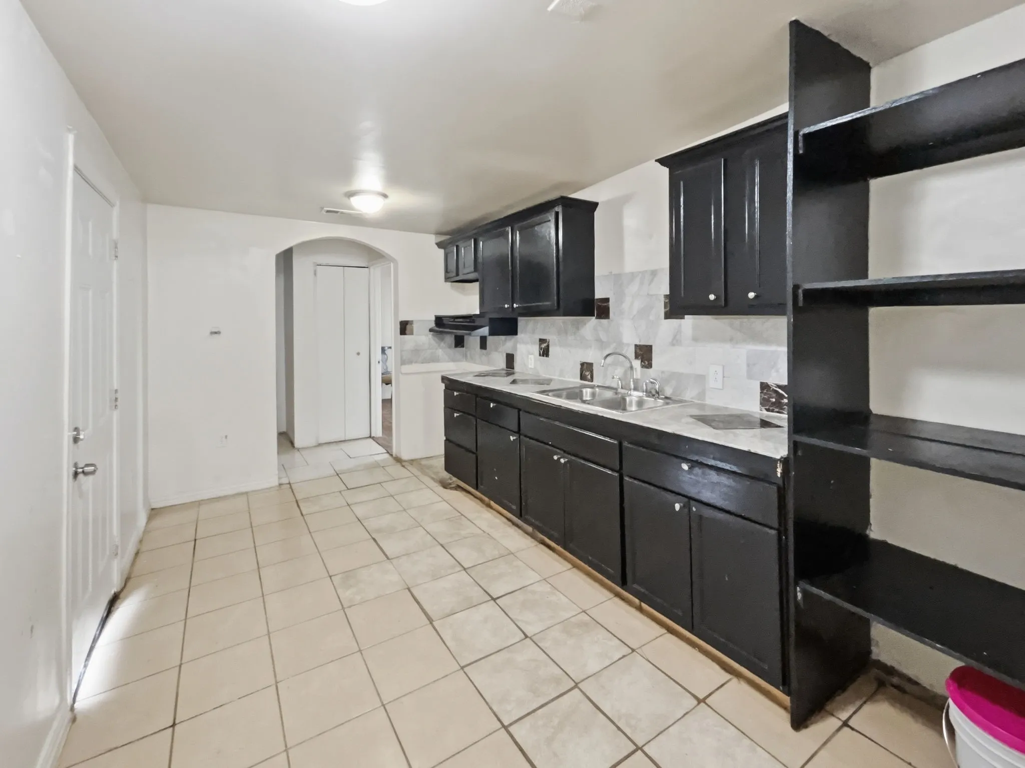 Single Family Residence For Sale in Tarrant County , 3000 Avenue M, Fort Worth, Texas 76105, 3 Bedroom, 2 Bathroom, Garage spaces, 768 Sqft, built in 1920, mls#21202152, Real Estate Agent in Fort Worth, Homes For Sale in Tarrant county, Homes For Sale in Fort Worth, Realtor in Fort Worth Texas, Real Estate Brokerage Independent Realty Texas, Luminita Cordes Realtor