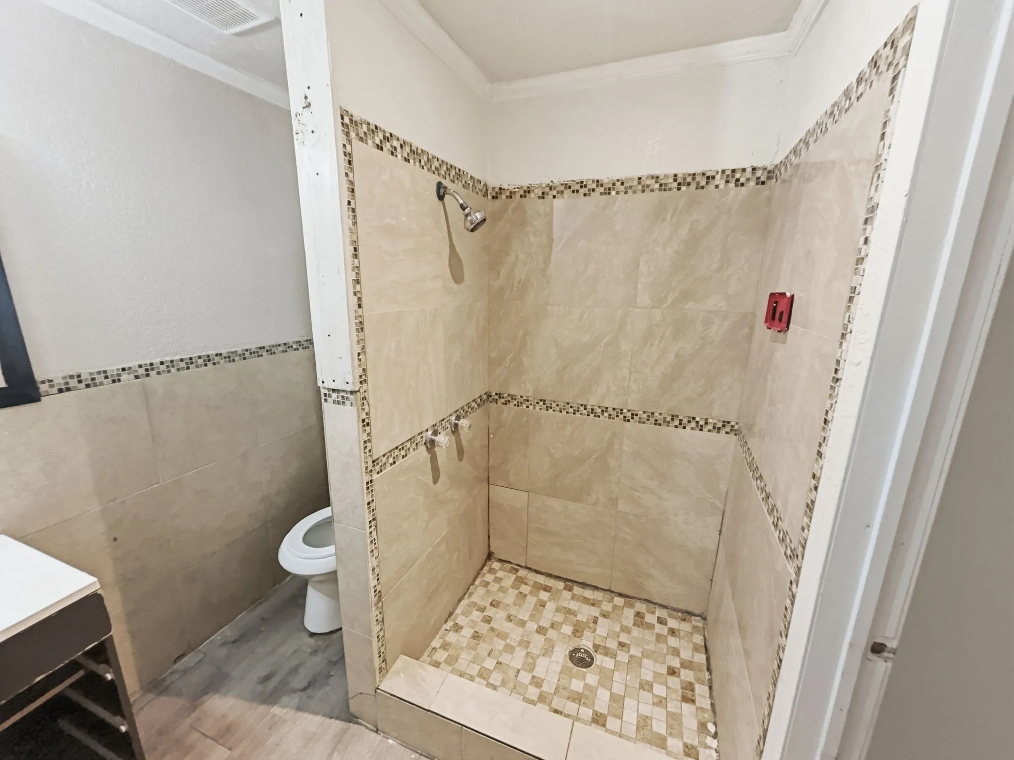 Single Family Residence For Sale in Tarrant County , 3000 Avenue M, Fort Worth, Texas 76105, 3 Bedroom, 2 Bathroom, Garage spaces, 768 Sqft, built in 1920, mls#21202152, Real Estate Agent in Fort Worth, Homes For Sale in Tarrant county, Homes For Sale in Fort Worth, Realtor in Fort Worth Texas, Real Estate Brokerage Independent Realty Texas, Luminita Cordes Realtor
