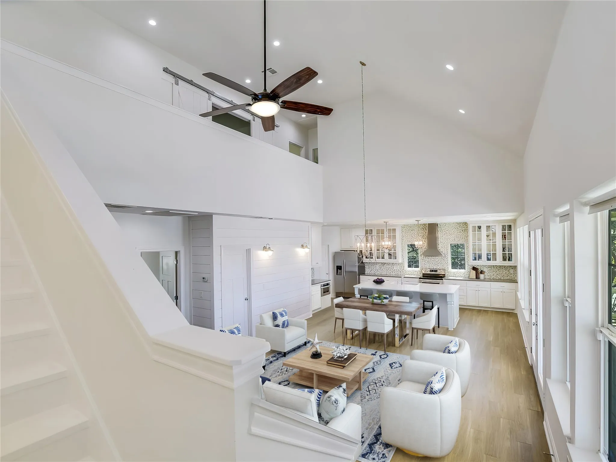 Single Family Residence For Sale in Burnet County , 1332 S Lakeside Drive, Kingsland, Texas 78611, 3 Bedrooms, 3 Bathrooms, 2 Garage spaces, 2,487 Sqft, built in 2014, Preowned, Price $1,650,000, mls#21202290, Real Estate Agent in Kingsland, Homes For Sale in Burnet county, Homes For Sale in Kingsland, Realtor in Kingsland Texas, Real Estate Brokerage Independent Realty Texas, Luminita Cordes Realtor