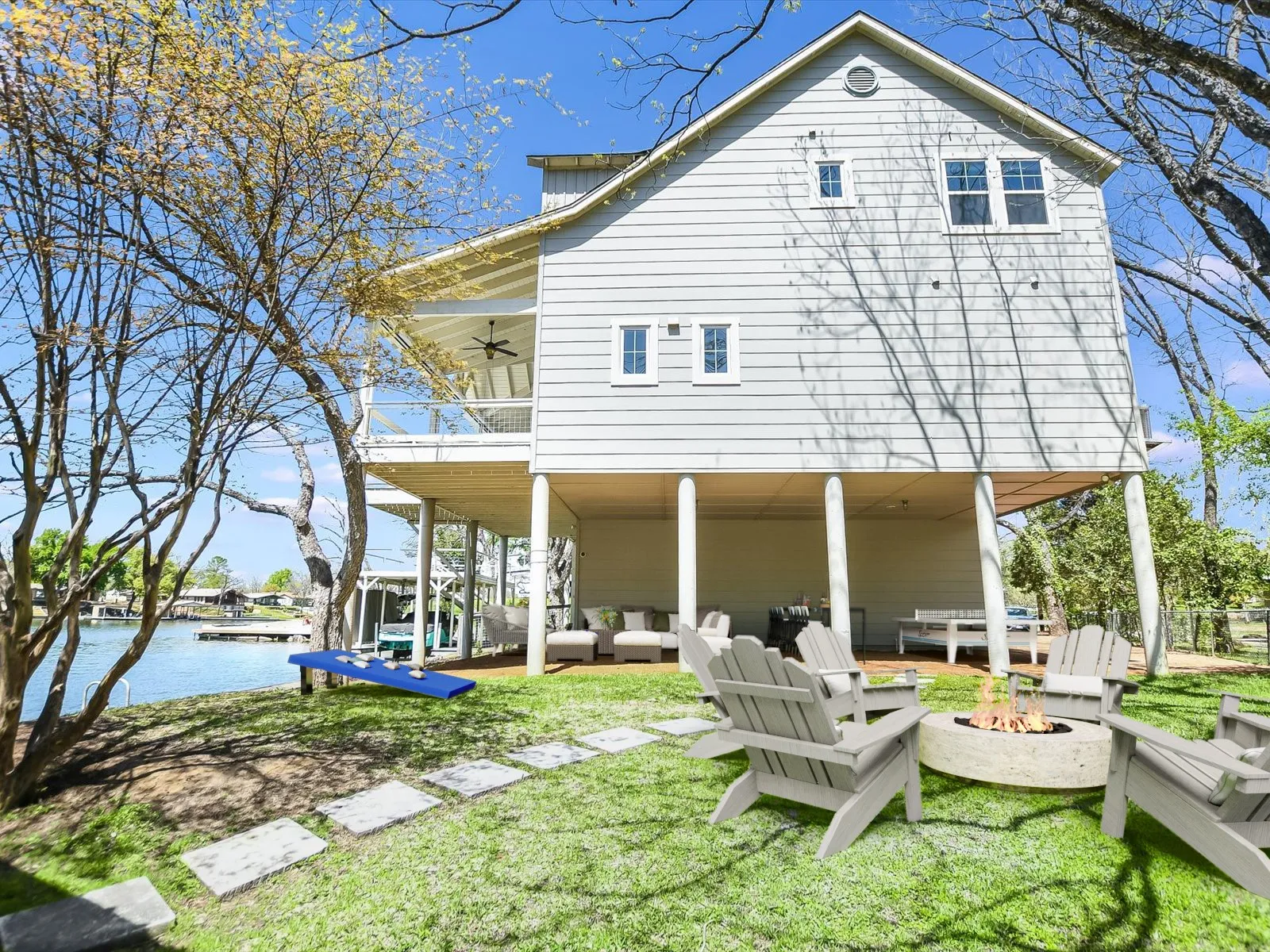Single Family Residence For Sale in Burnet County , 1332 S Lakeside Drive, Kingsland, Texas 78611, 3 Bedrooms, 3 Bathrooms, 2 Garage spaces, 2,487 Sqft, built in 2014, Preowned, Price $1,650,000, mls#21202290, Real Estate Agent in Kingsland, Homes For Sale in Burnet county, Homes For Sale in Kingsland, Realtor in Kingsland Texas, Real Estate Brokerage Independent Realty Texas, Luminita Cordes Realtor